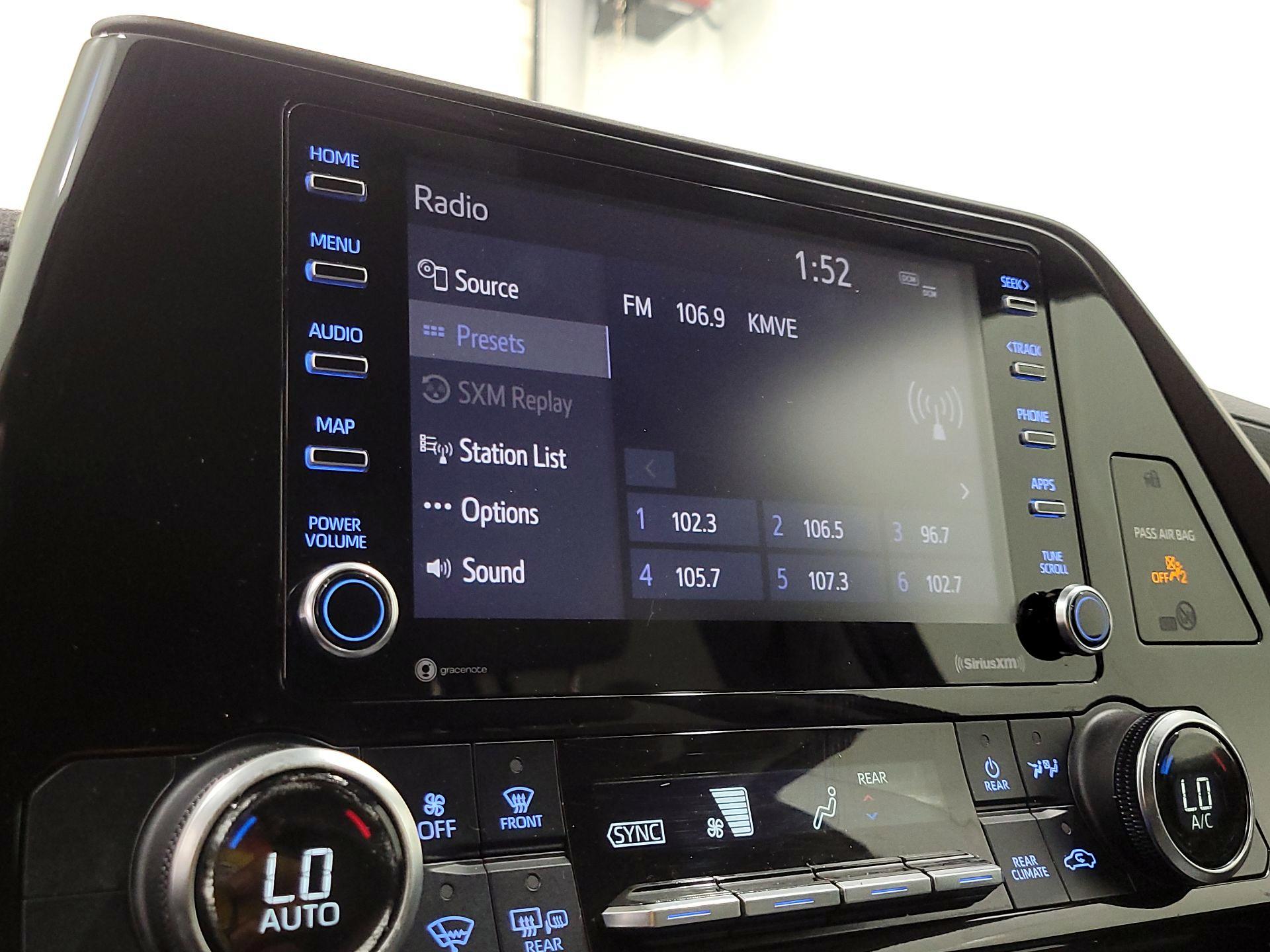 Thumbnail: 2021 Toyota Highlander - 14