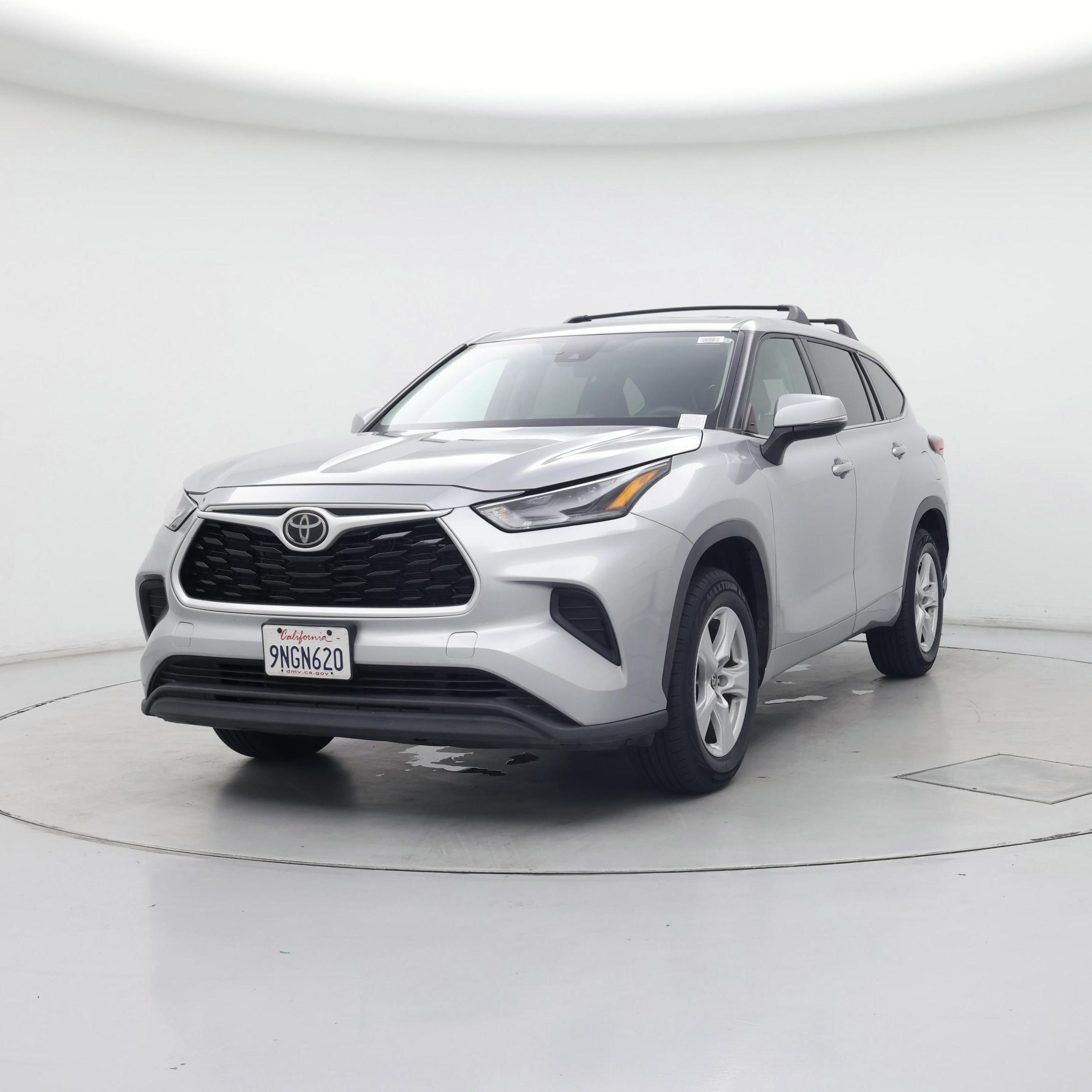 Thumbnail: 2021 Toyota Highlander - 4