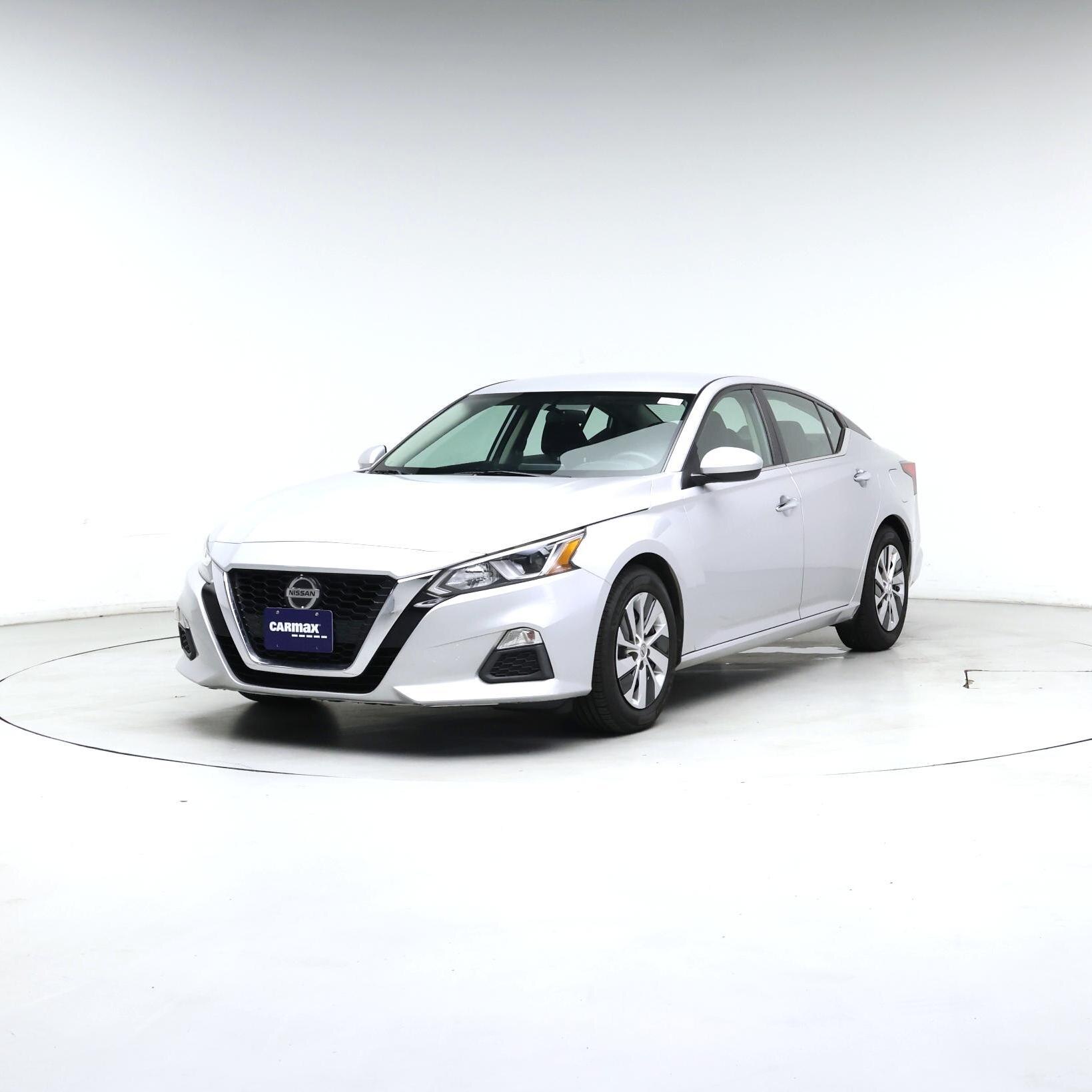 Thumbnail: 2020 Nissan Altima - 4