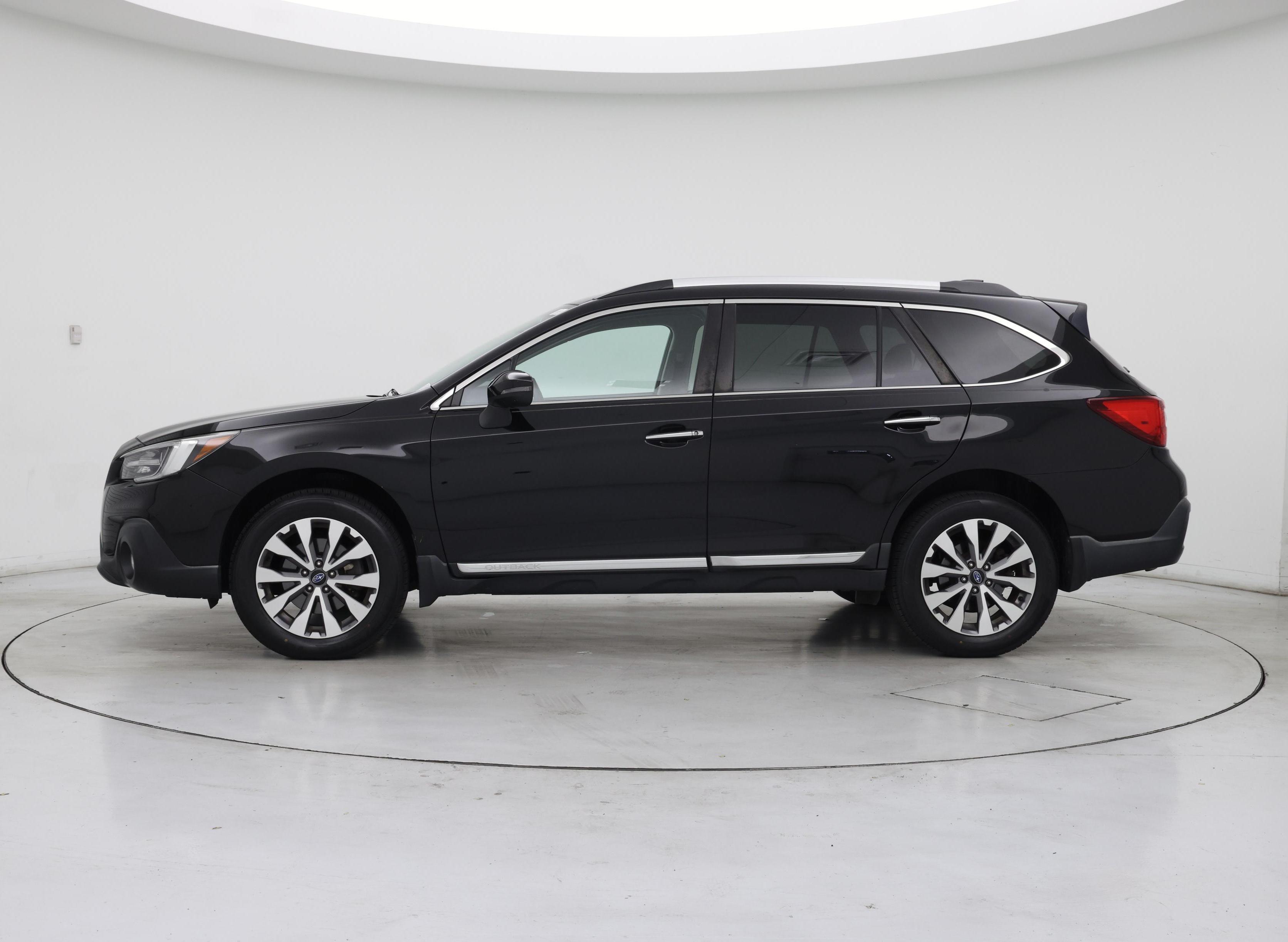 Thumbnail: 2018 Subaru Outback - 3