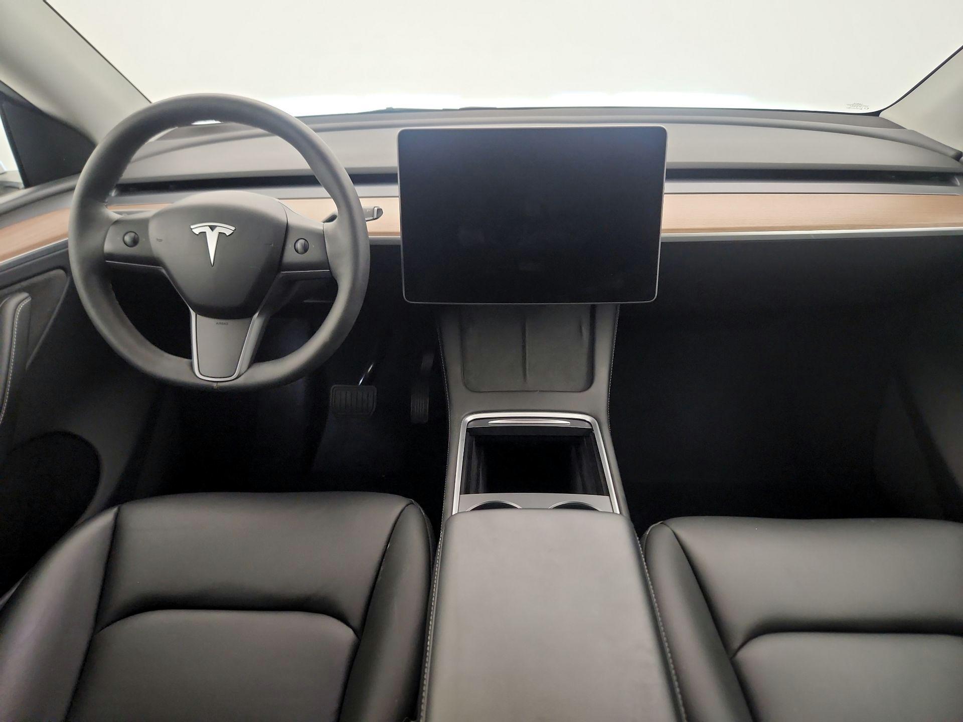 Thumbnail: 2023 Tesla Model Y - 9