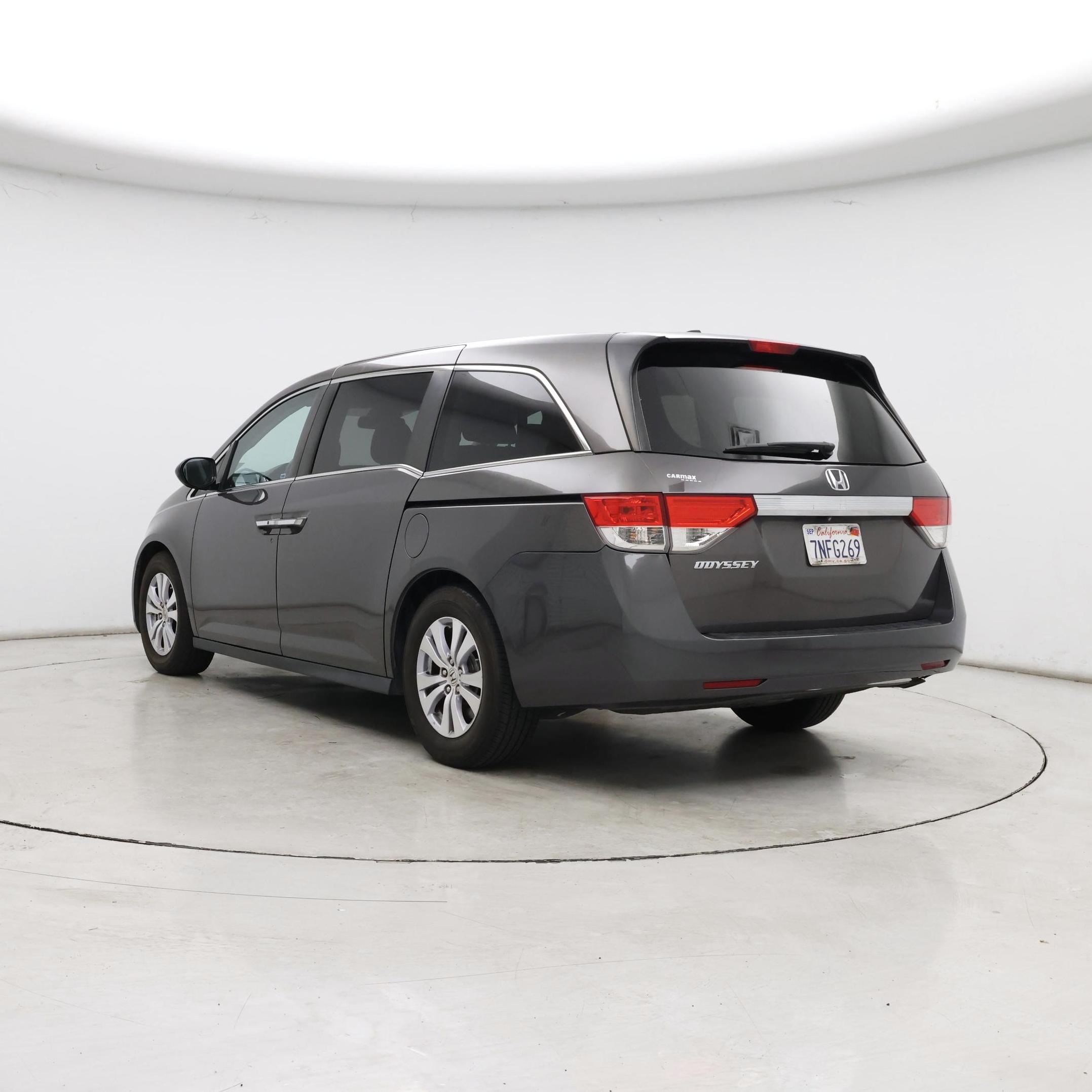 Thumbnail: 2015 Honda Odyssey - 2