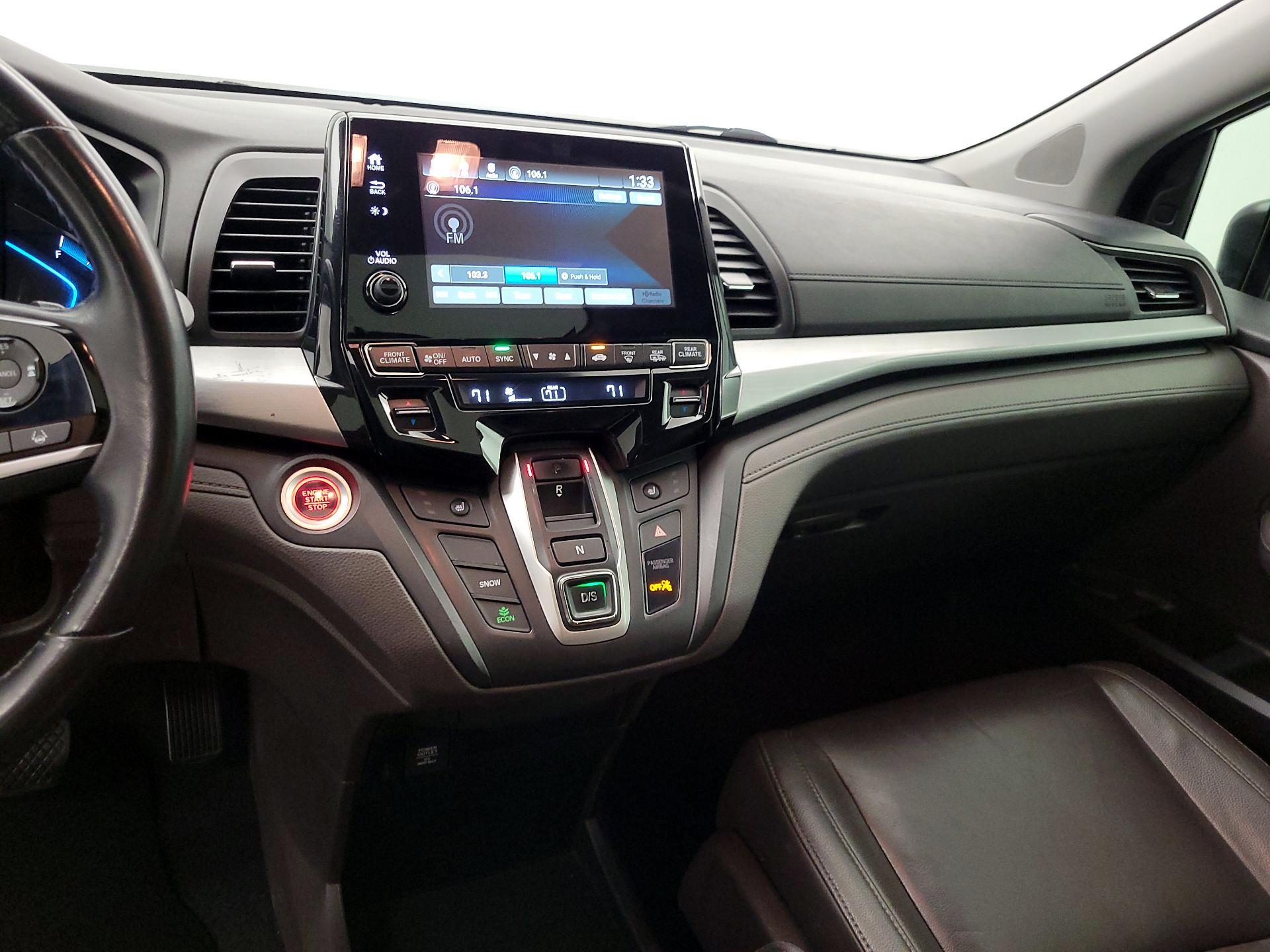 Thumbnail: 2018 Honda Odyssey - 9