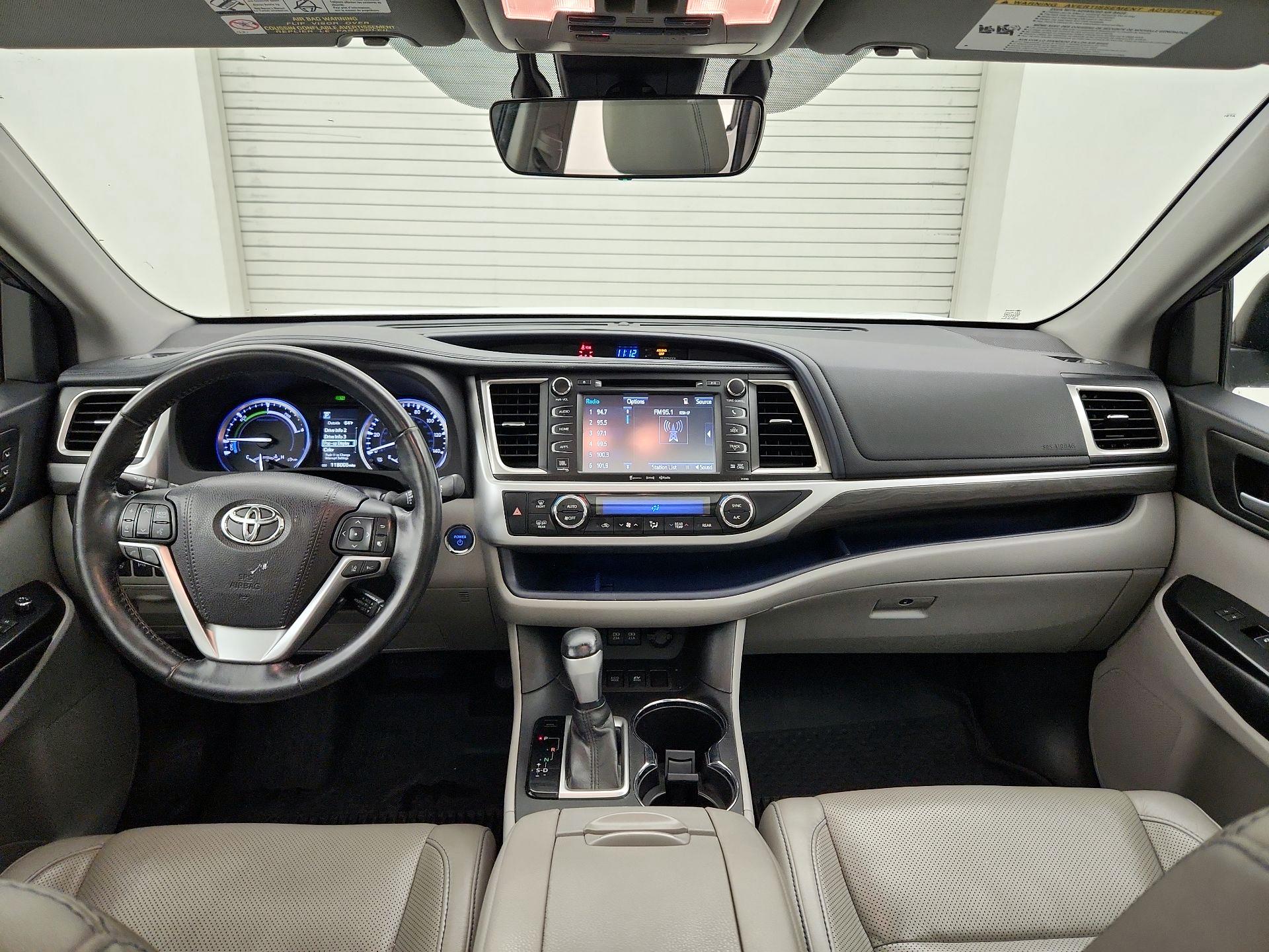 Thumbnail: 2017 Toyota Highlander - 9