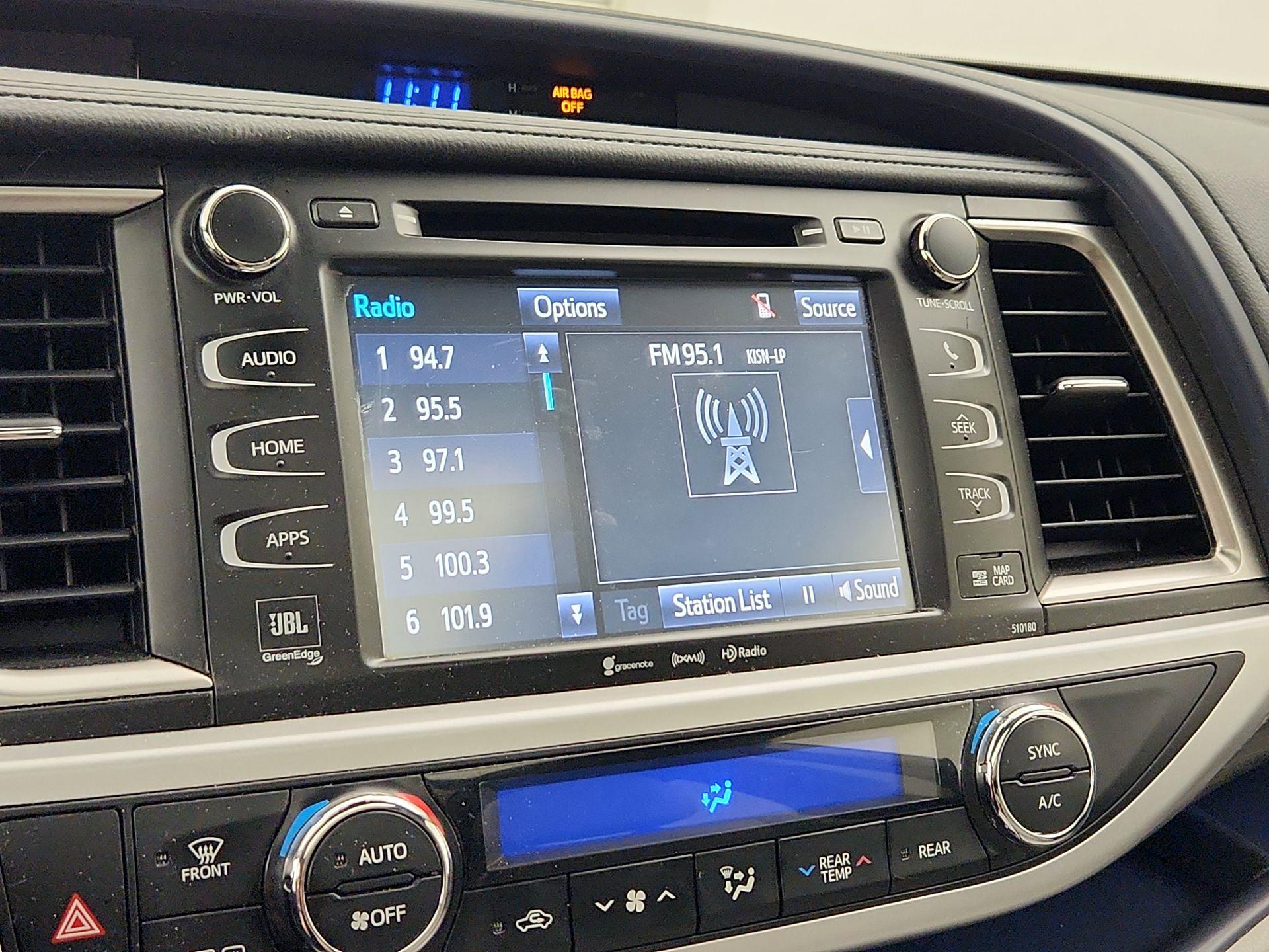 Thumbnail: 2017 Toyota Highlander - 15