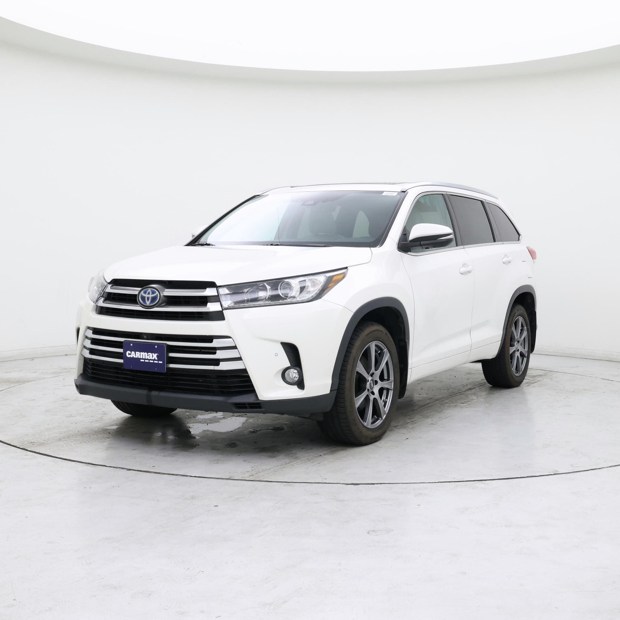 Thumbnail: 2017 Toyota Highlander - 4