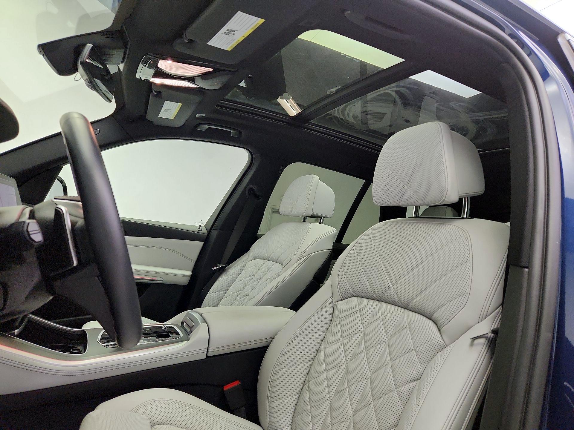 Thumbnail: 2023 BMW X5 - 20