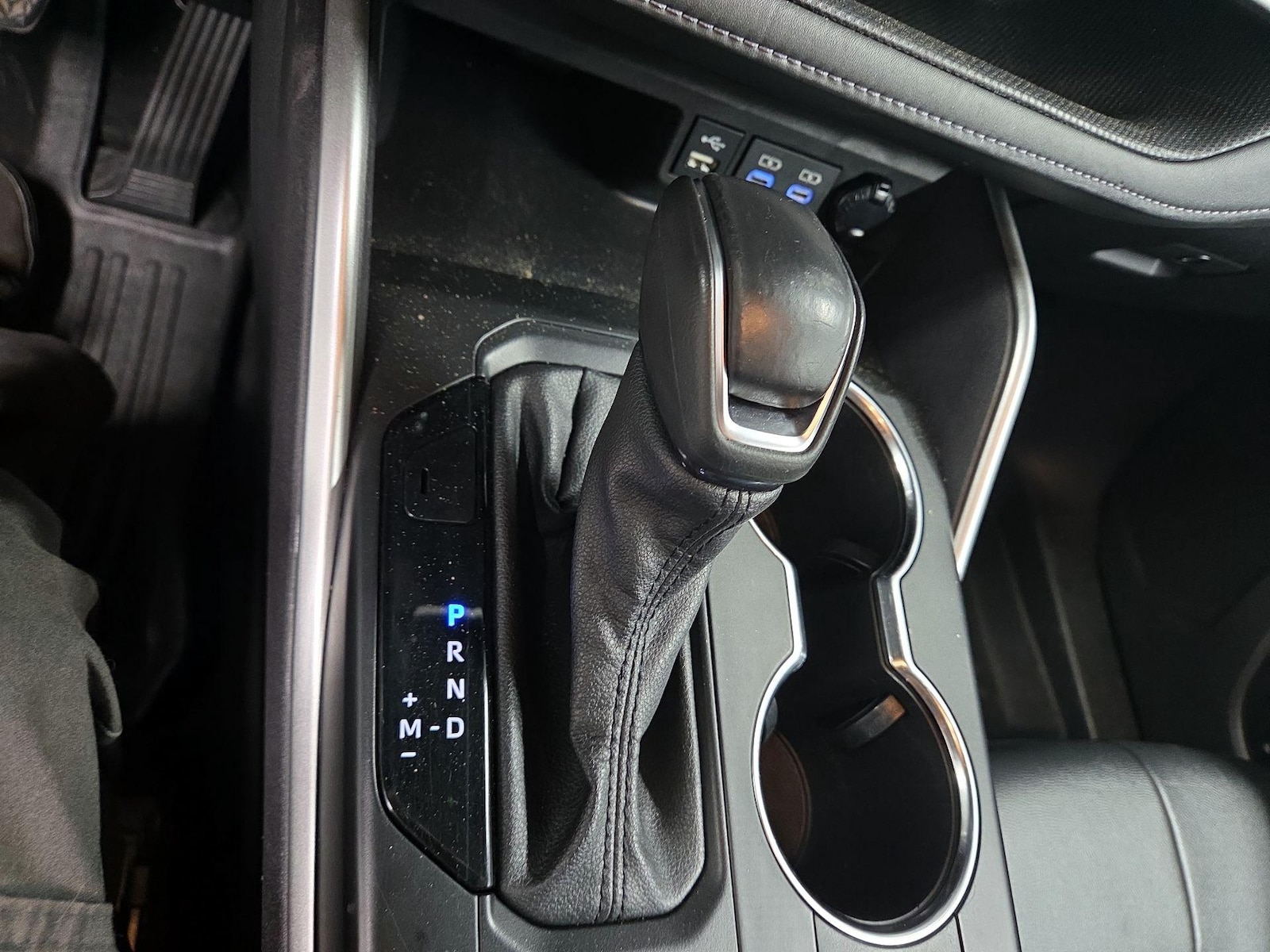 2022 Toyota Highlander XLE - Photo 18