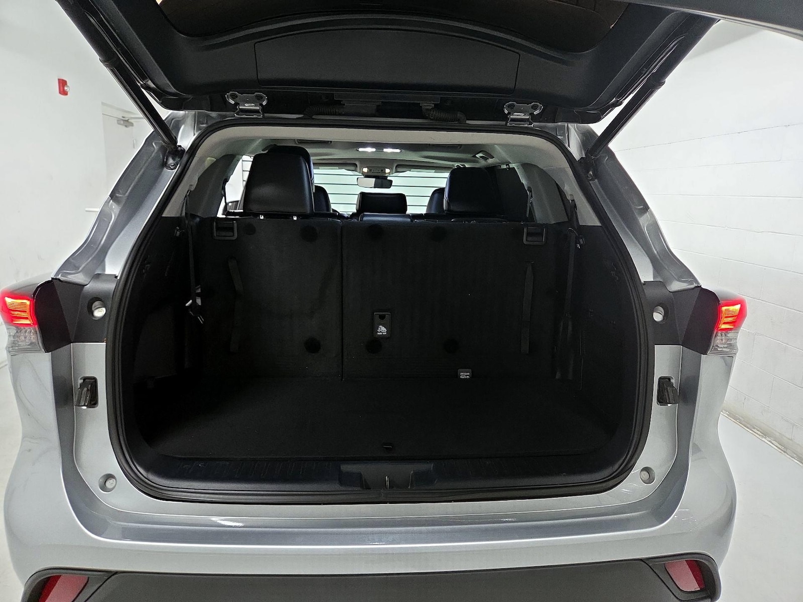 2022 Toyota Highlander XLE - Photo 20