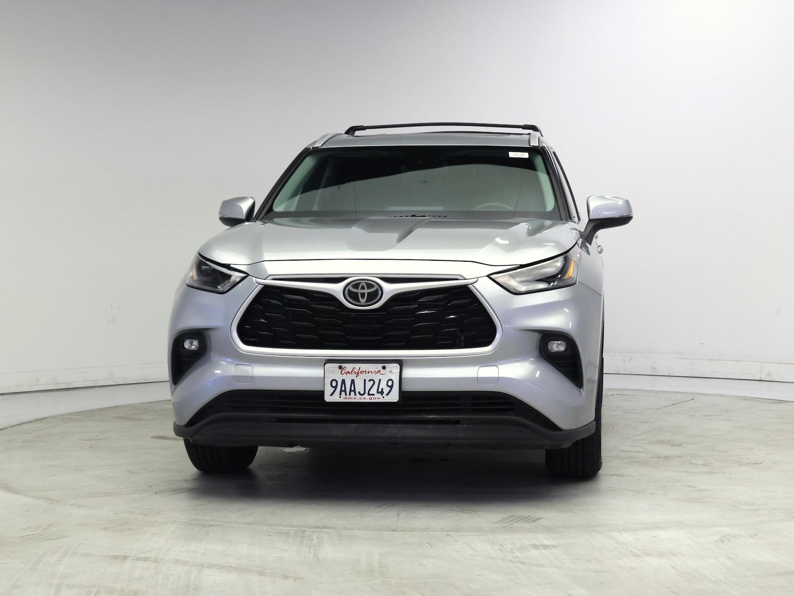 2022 Toyota Highlander XLE - Photo 6