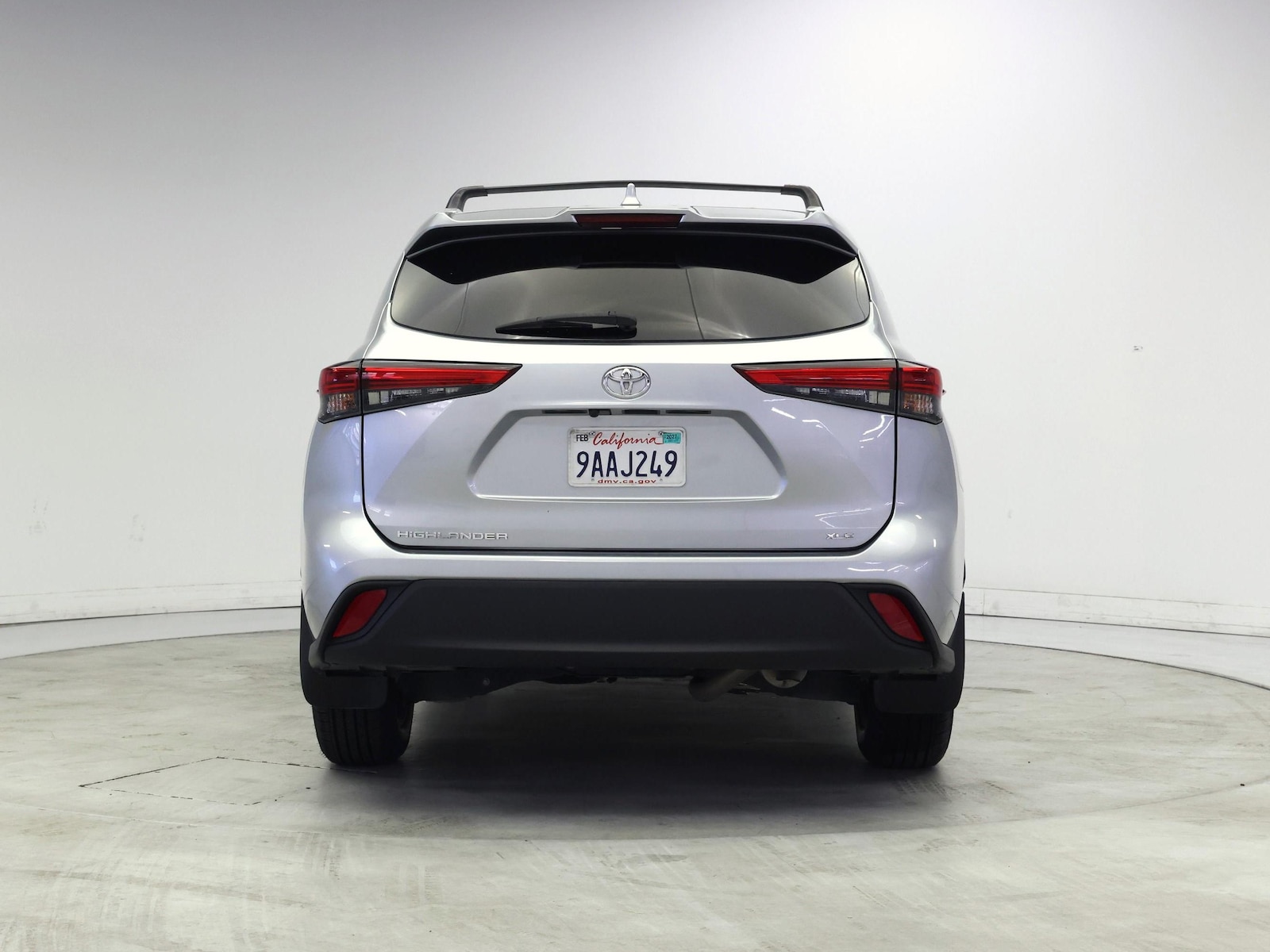 2022 Toyota Highlander XLE - Photo 7