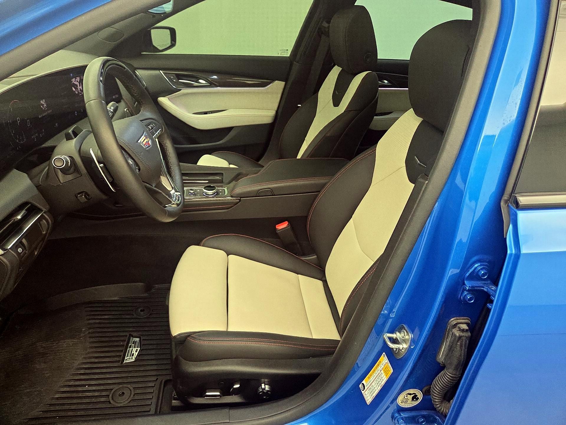 Thumbnail: 2026 Cadillac CT5 - 11