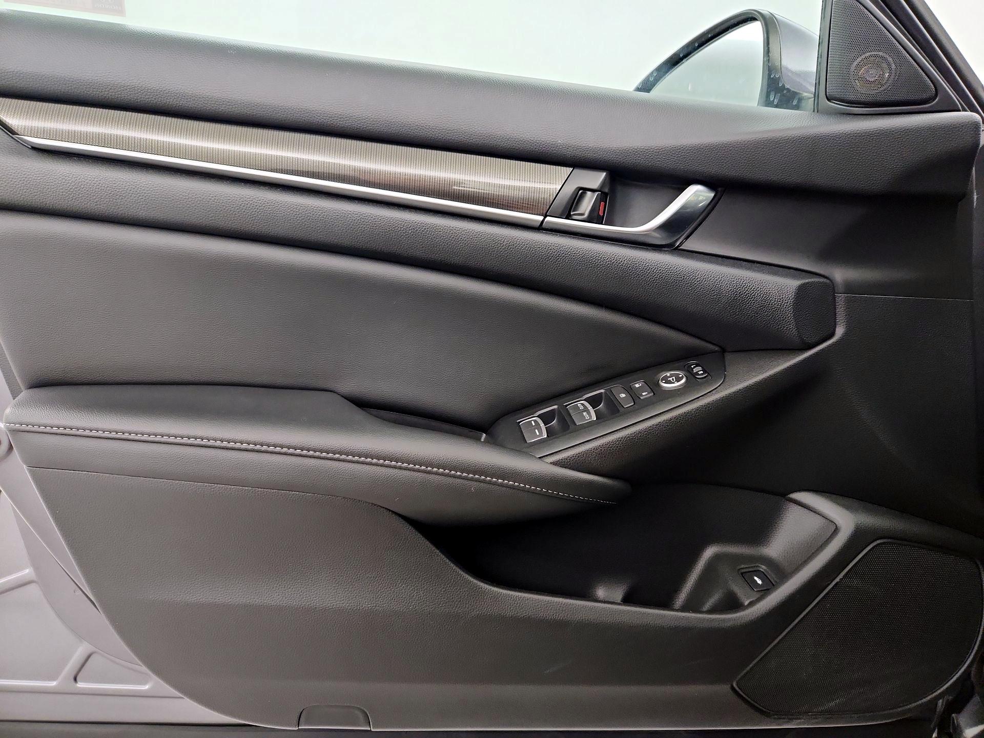 Thumbnail: 2019 Honda Accord - 12