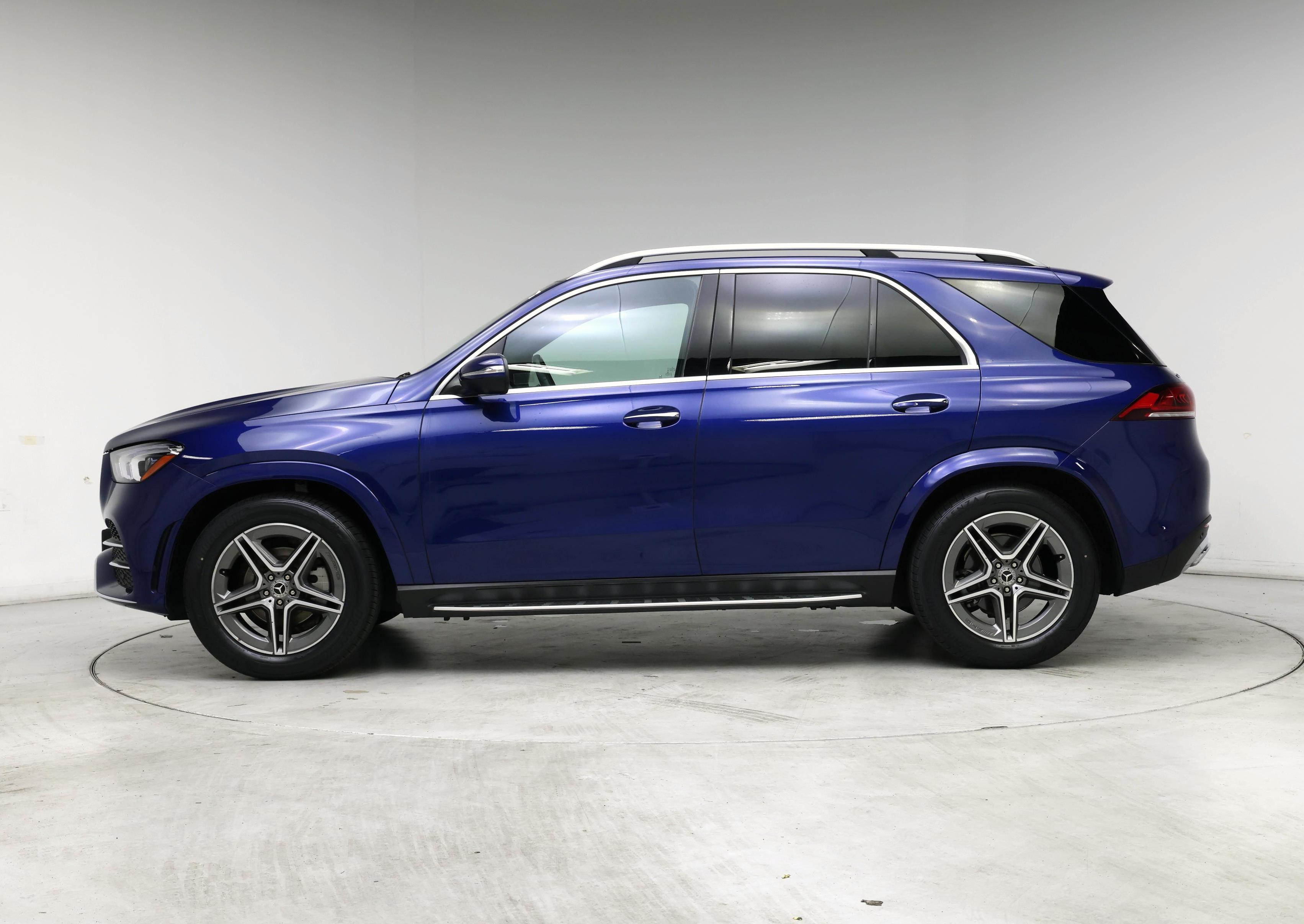 Thumbnail: 2021 Mercedes-Benz GLE - 3