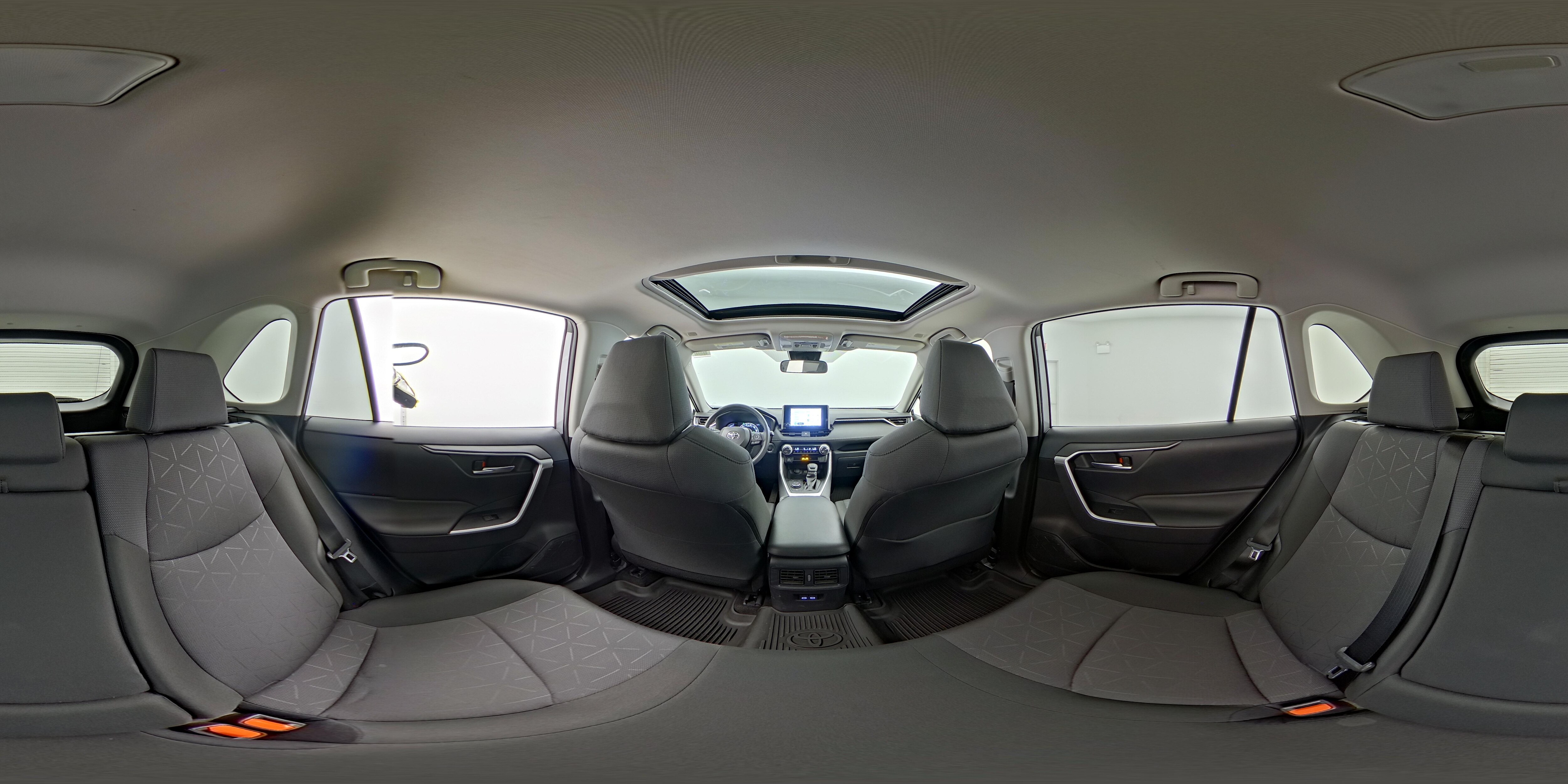 2025 Toyota RAV4 XLE - Photo 26