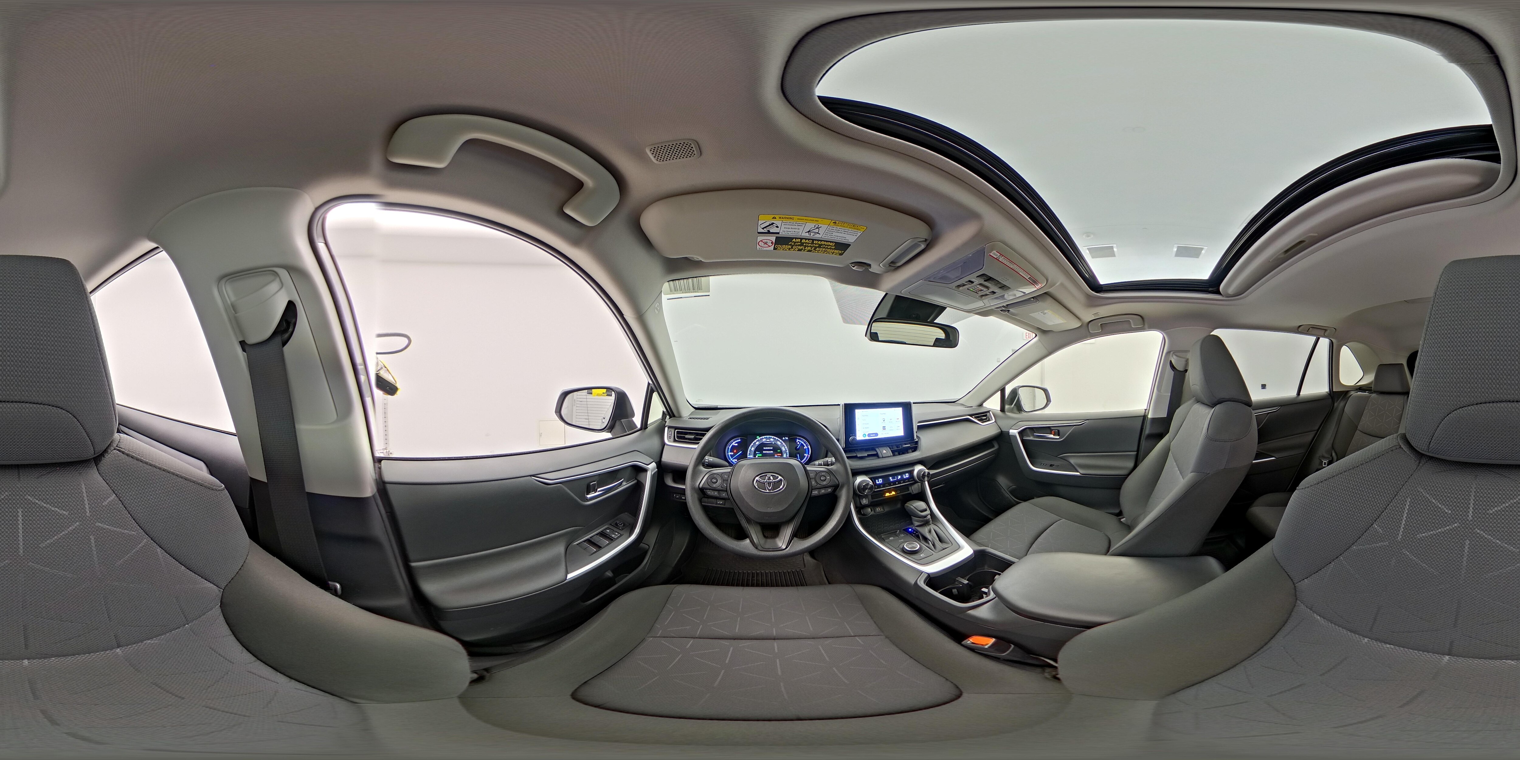 2025 Toyota RAV4 XLE - Photo 27