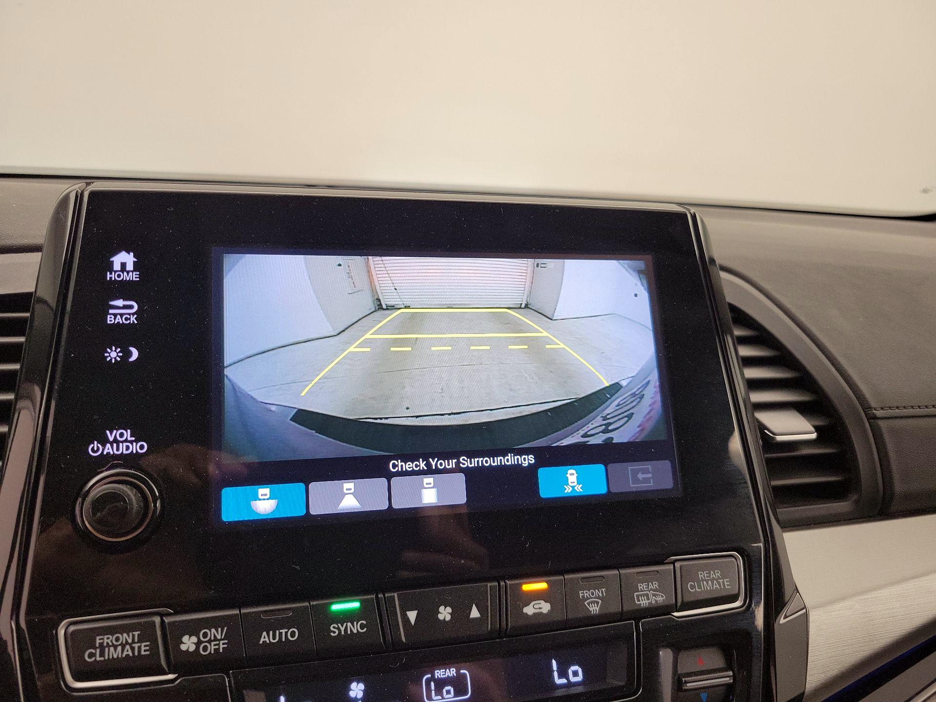 Thumbnail: 2018 Honda Odyssey - 15