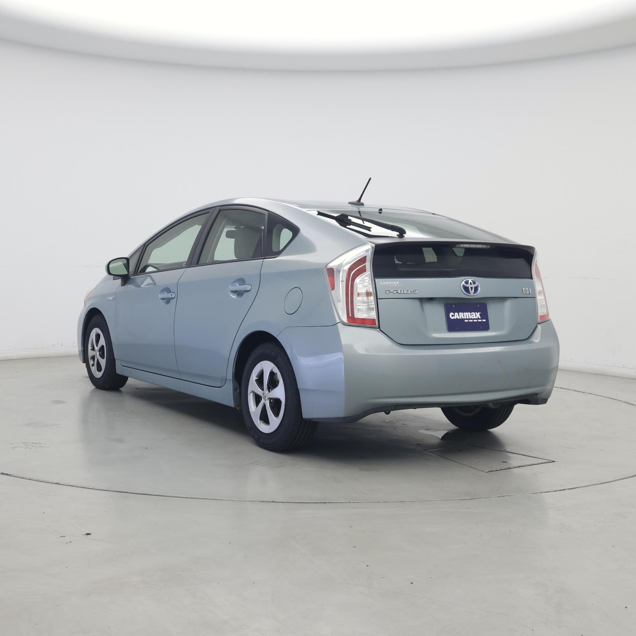 Thumbnail: 2015 Toyota Prius - 2