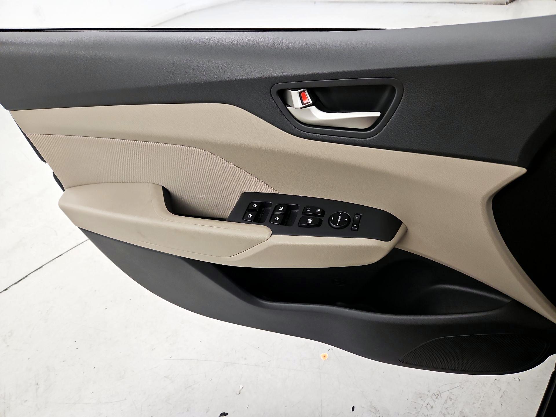 Thumbnail: 2022 Hyundai Accent - 12
