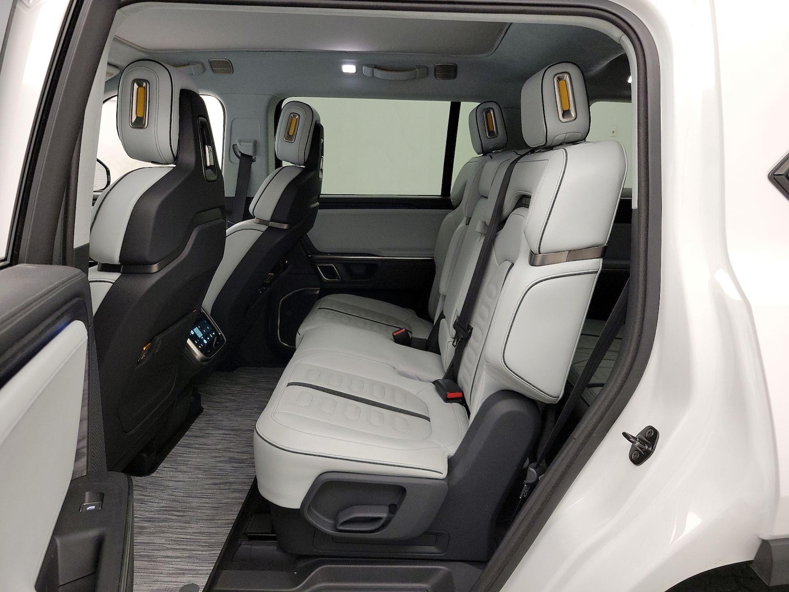 Rear Air Conditioning