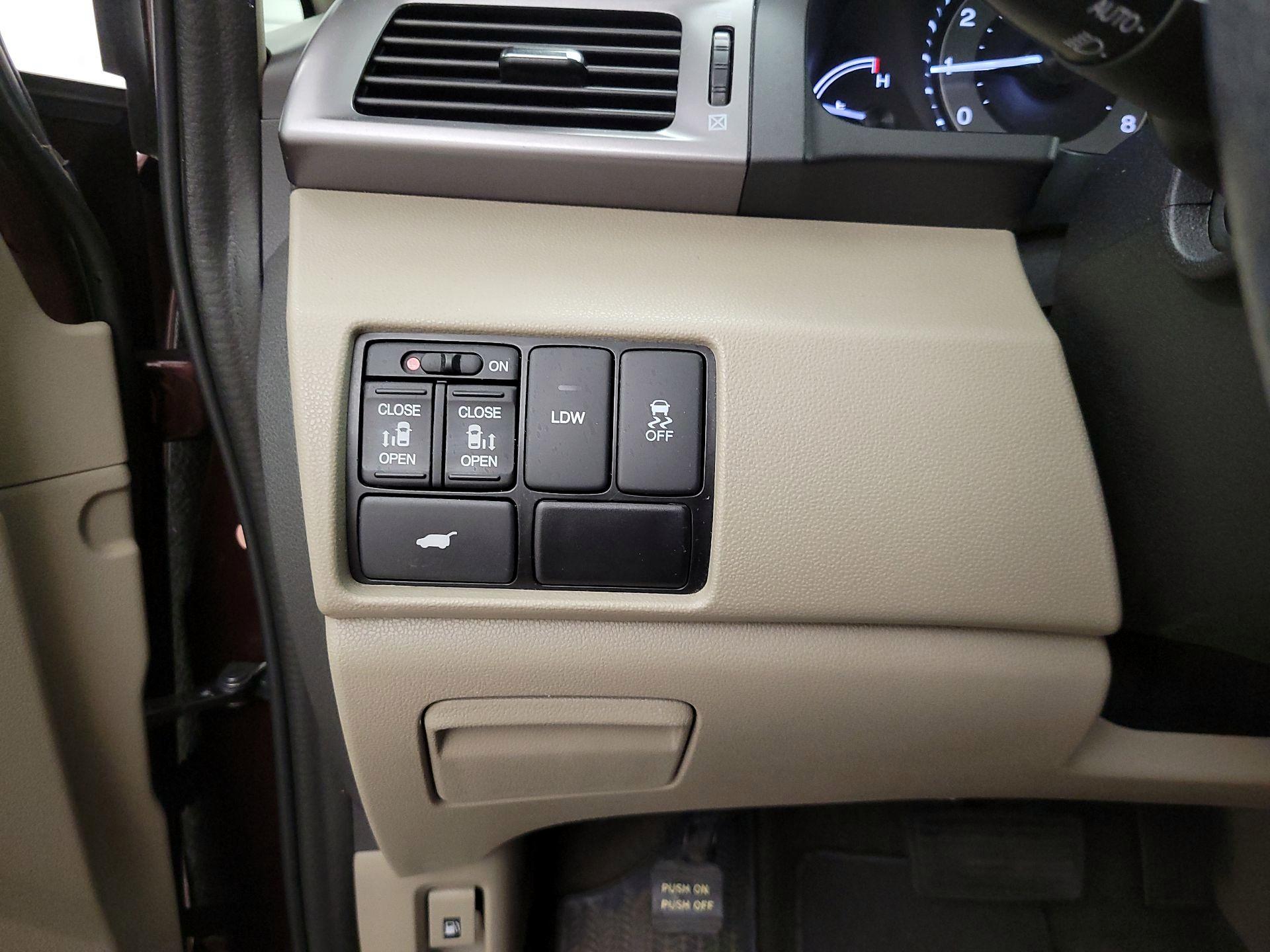 Thumbnail: 2014 Honda Odyssey - 13