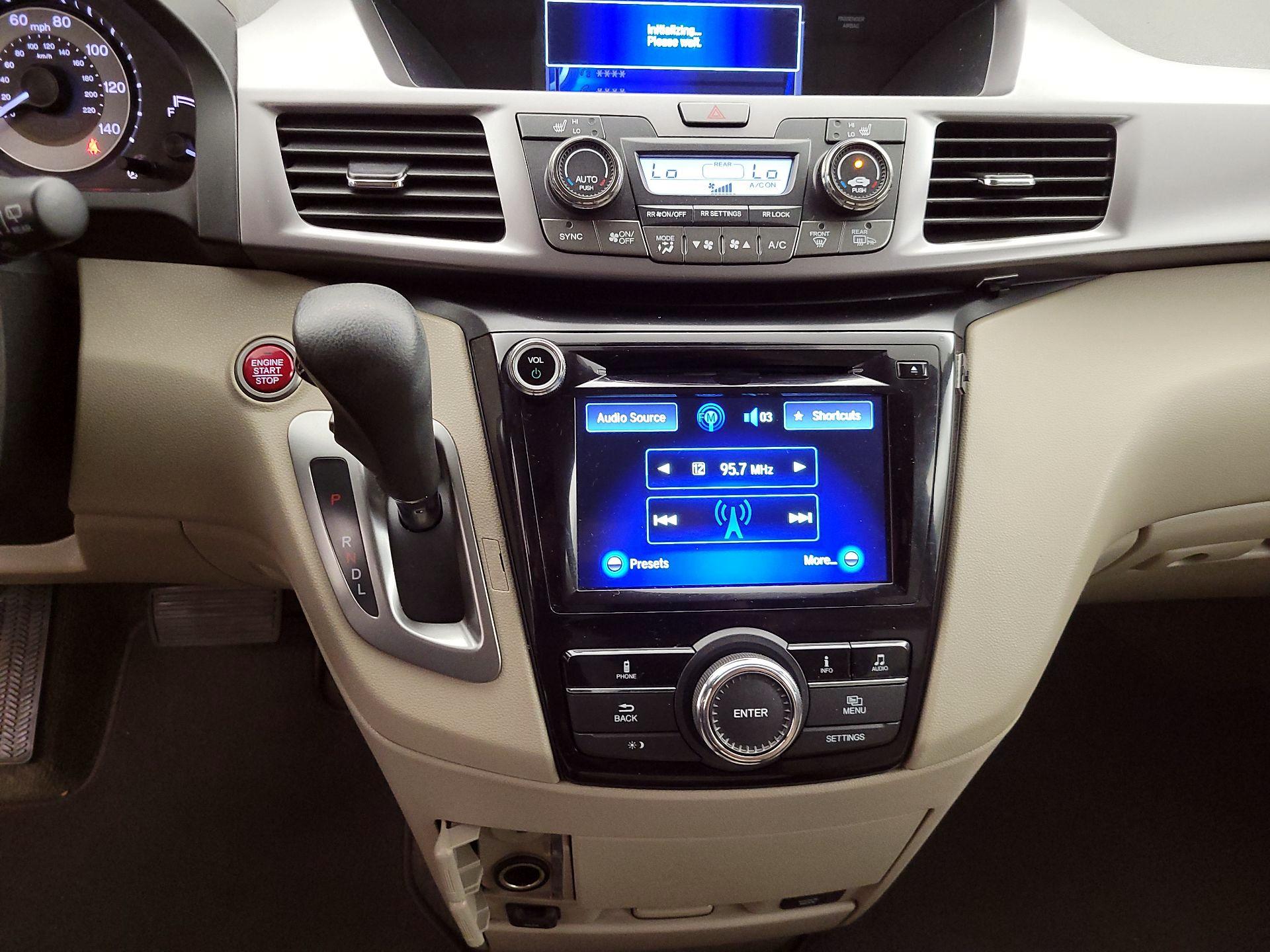 Thumbnail: 2014 Honda Odyssey - 17