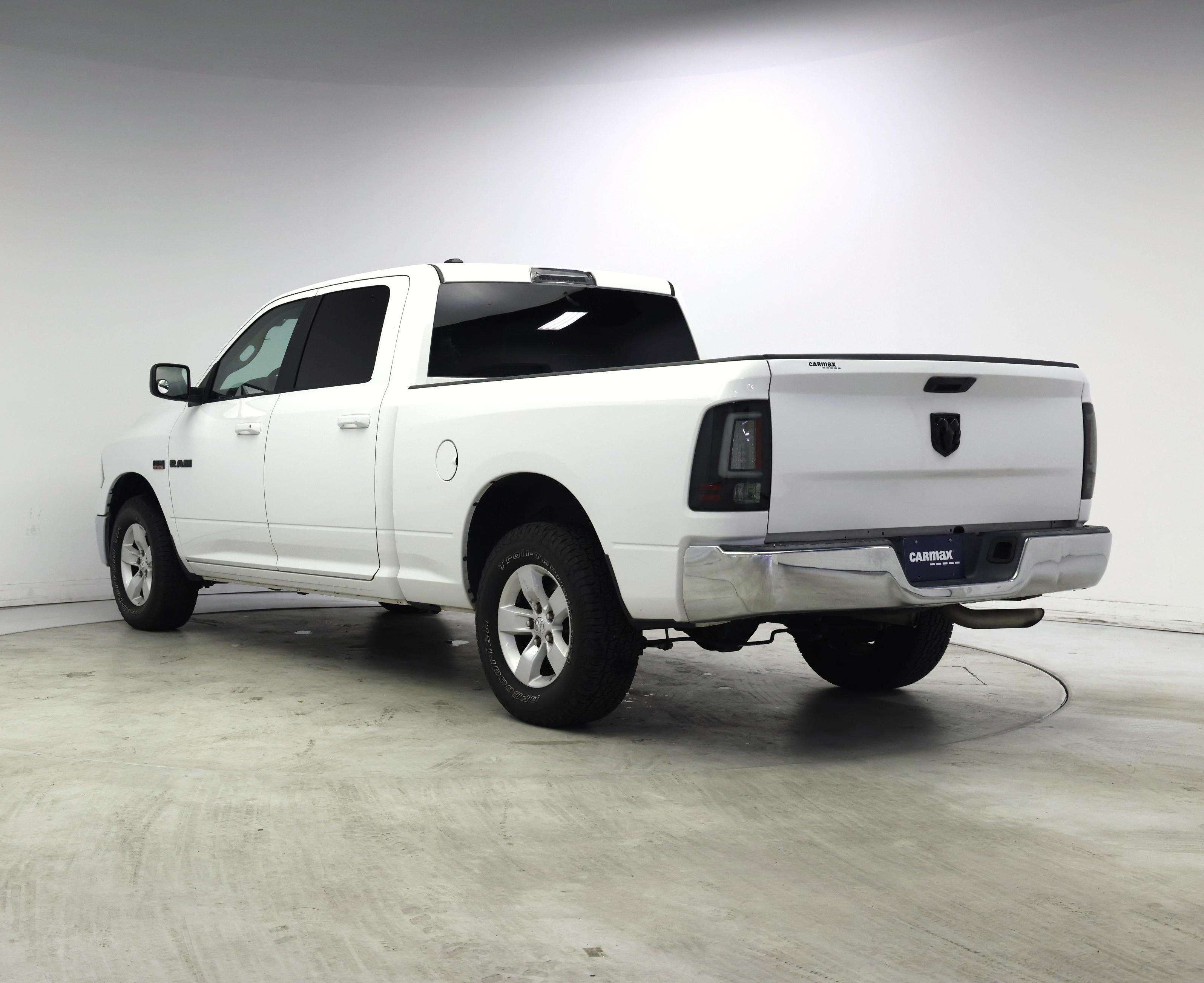 Thumbnail: 2021 RAM 1500 Classic - 2