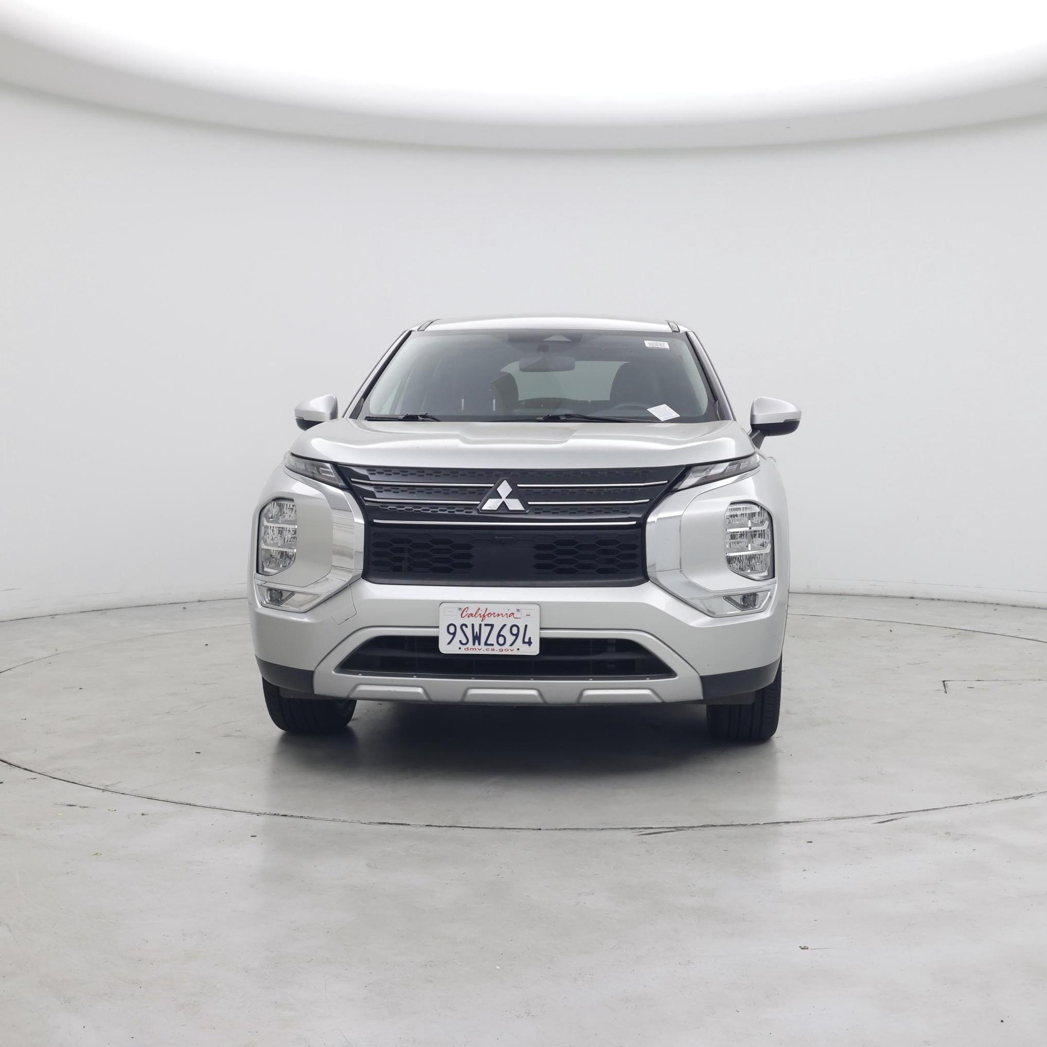 Thumbnail: 2023 Mitsubishi Outlander - 5