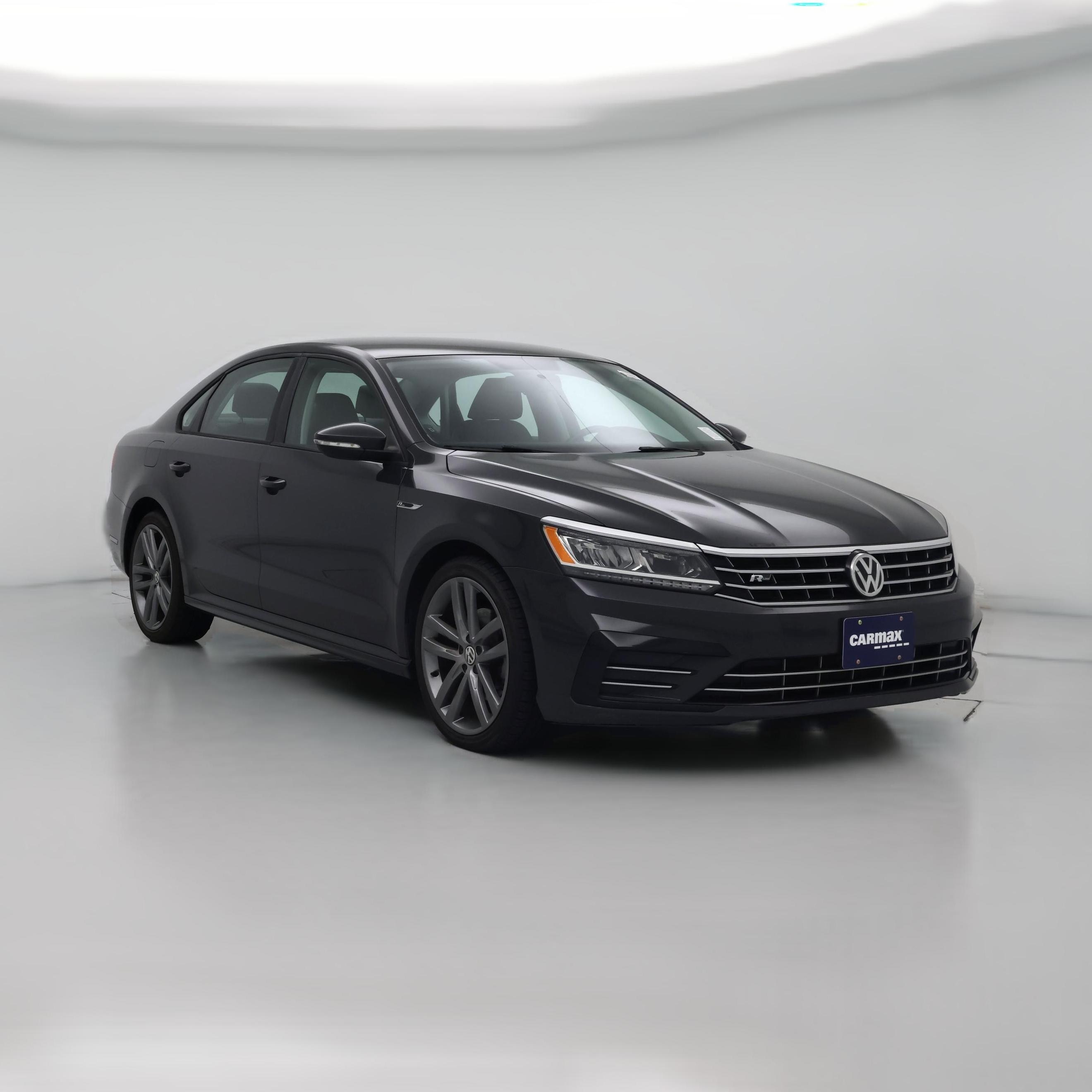 Thumbnail: 2018 Volkswagen Passat - 1