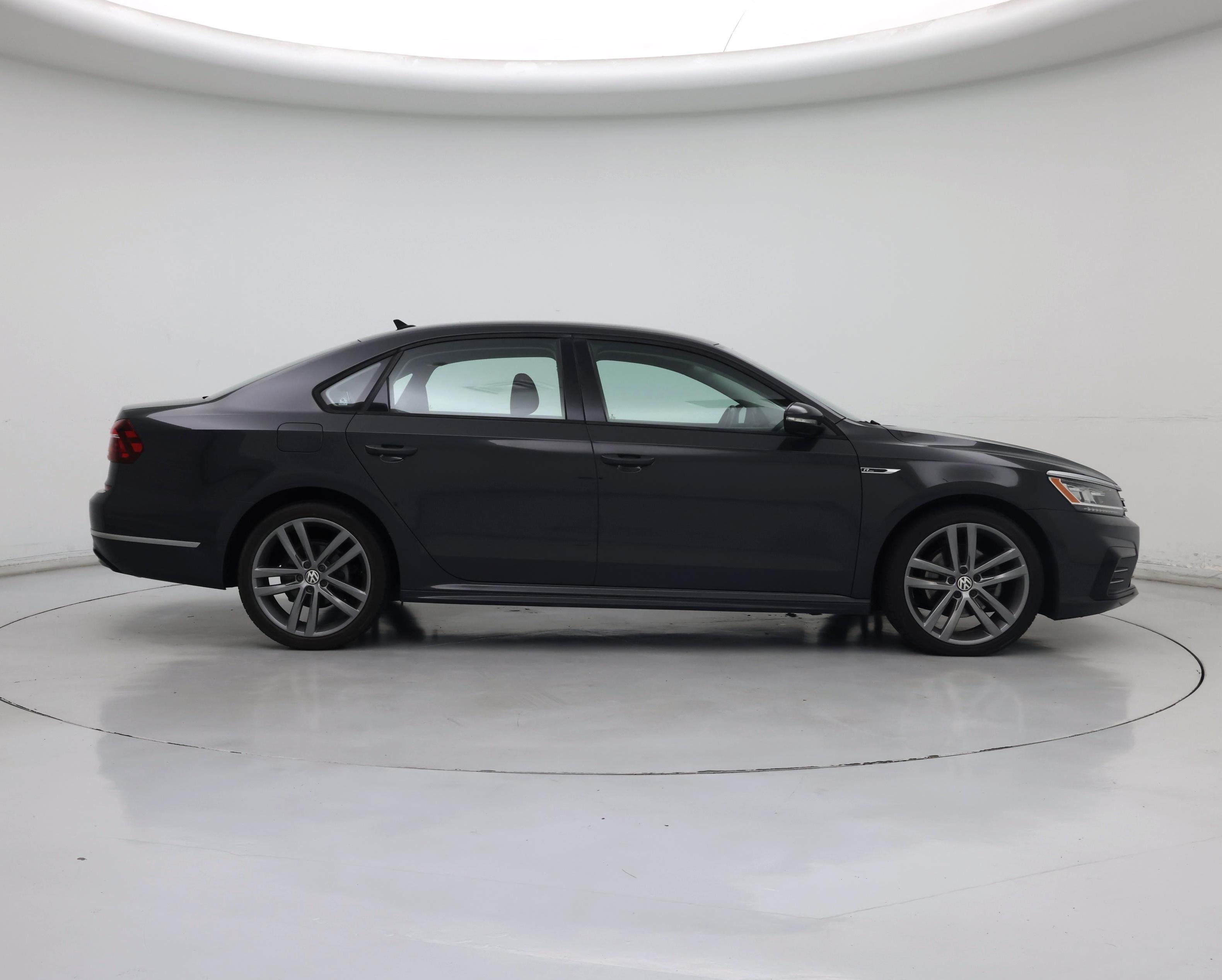 Thumbnail: 2018 Volkswagen Passat - 7