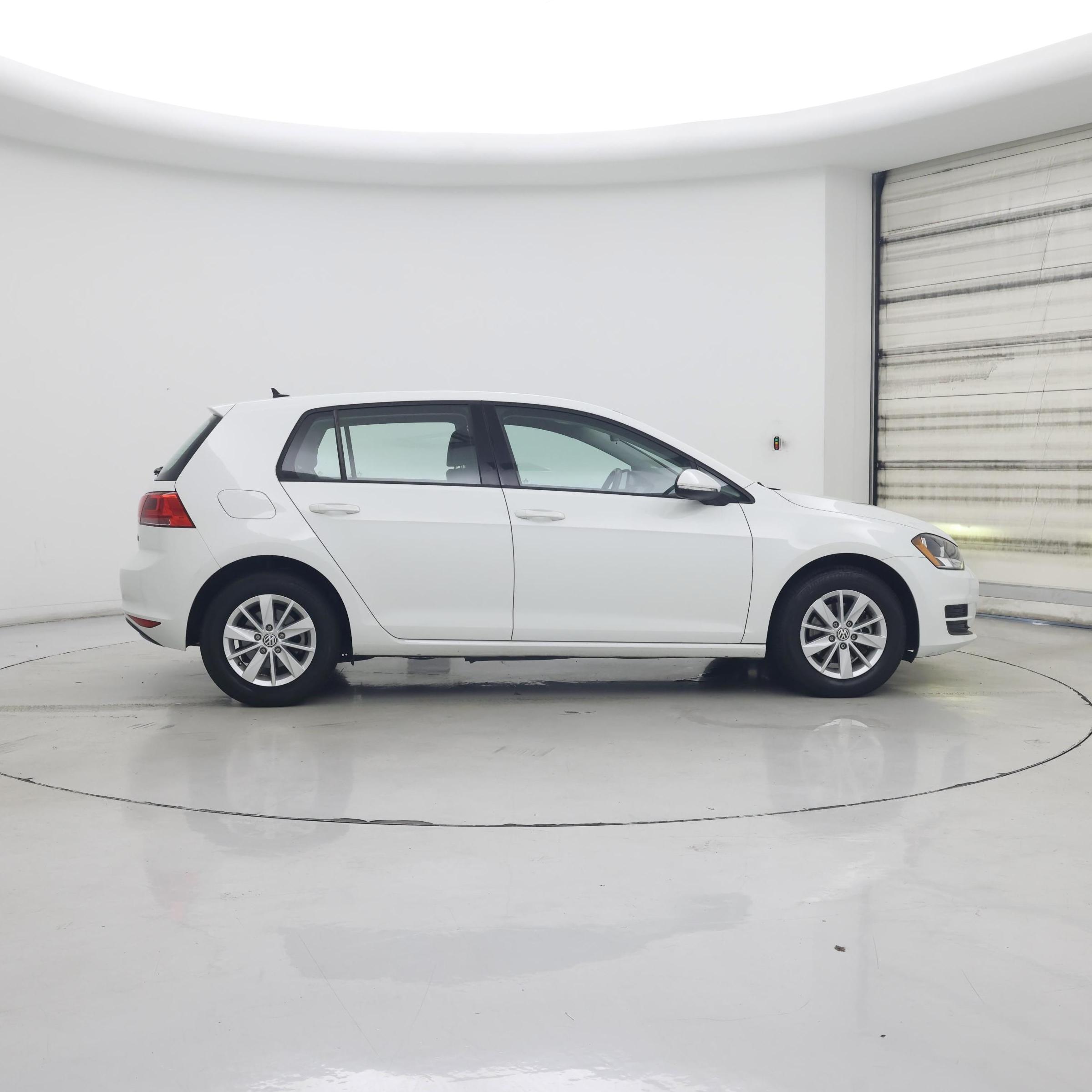 Thumbnail: 2016 Volkswagen Golf - 7