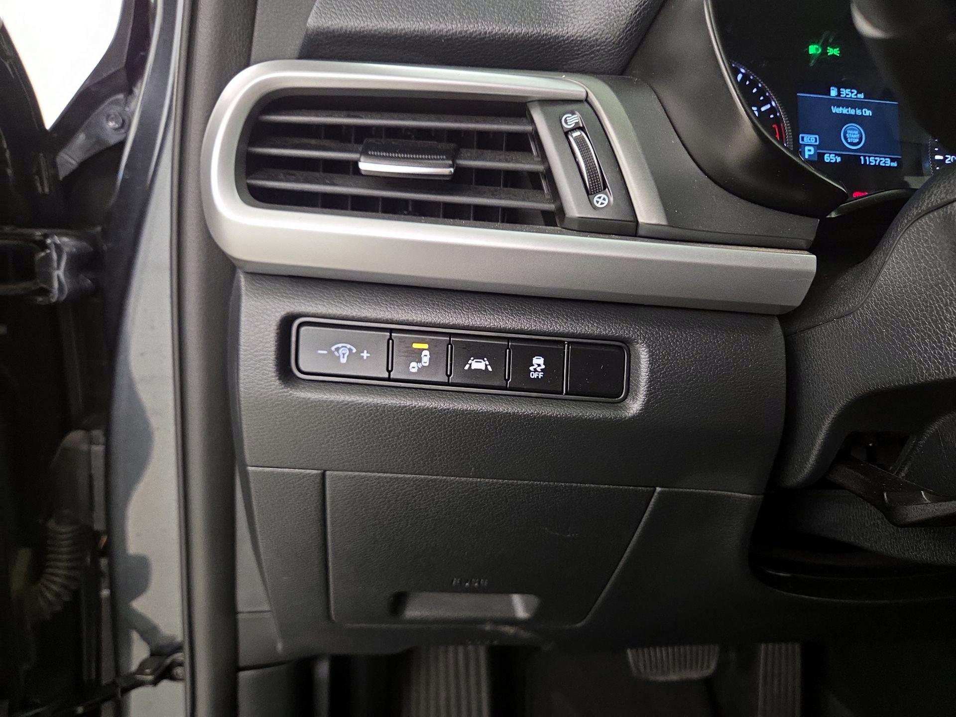Thumbnail: 2021 Kia Telluride - 13
