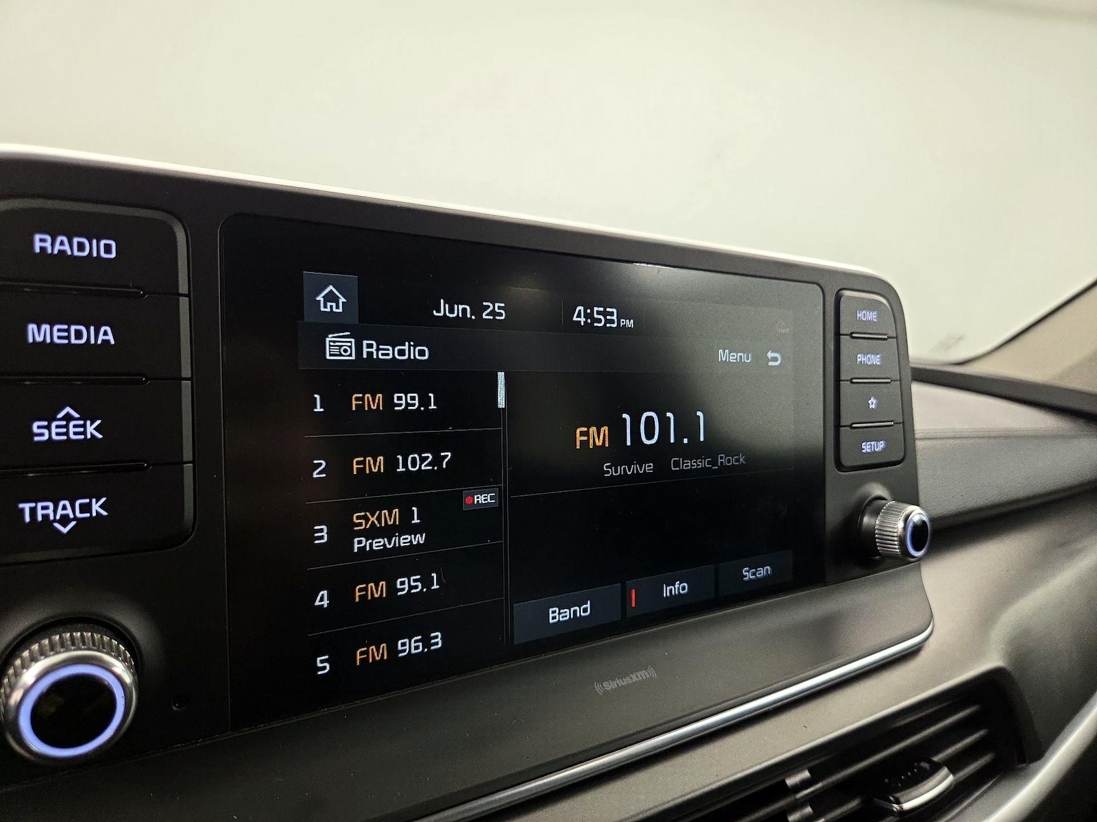 2021 Kia Telluride S - Photo 16