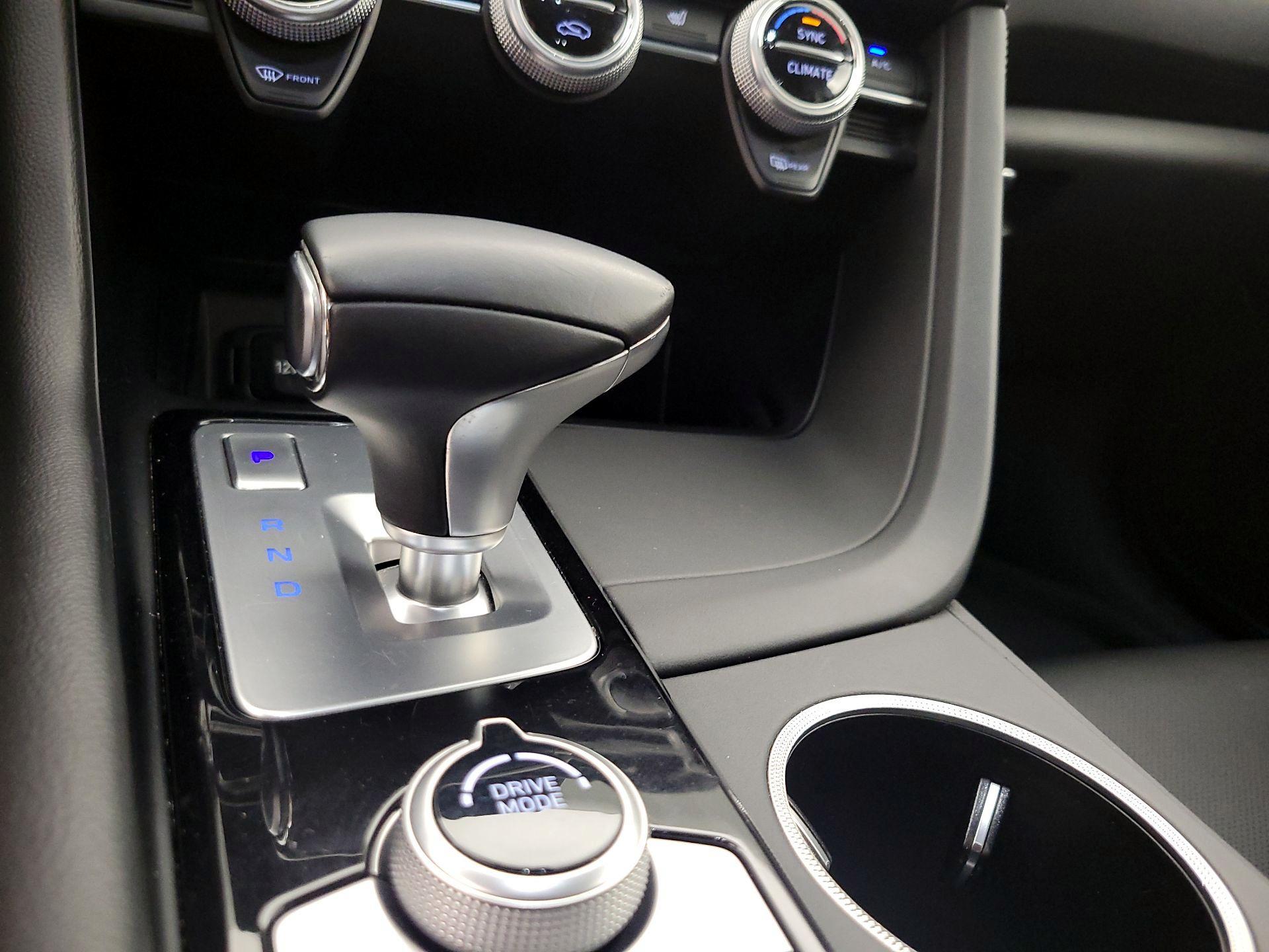Thumbnail: 2020 Genesis G70 - 17