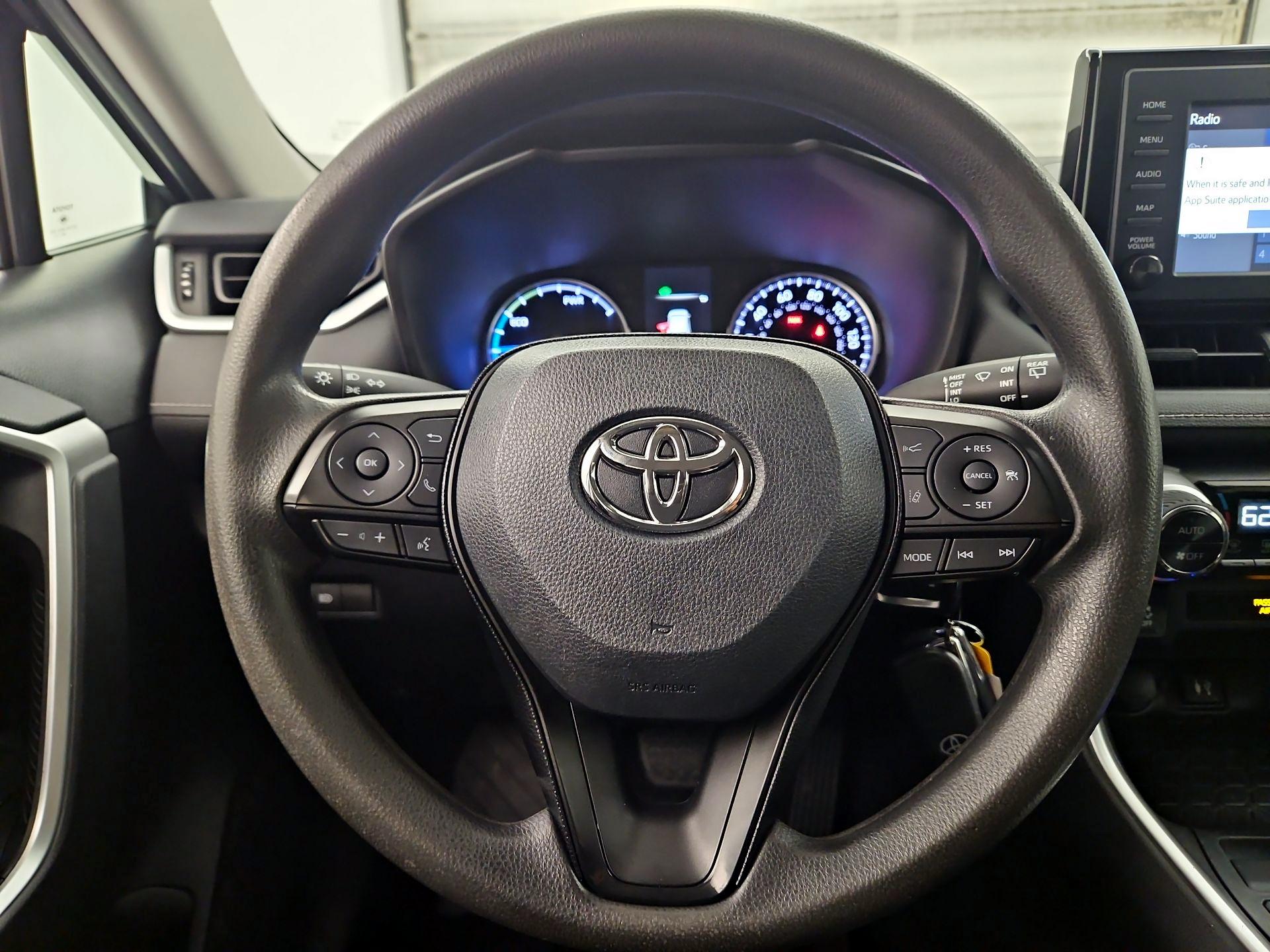 Thumbnail: 2019 Toyota RAV4 - 10