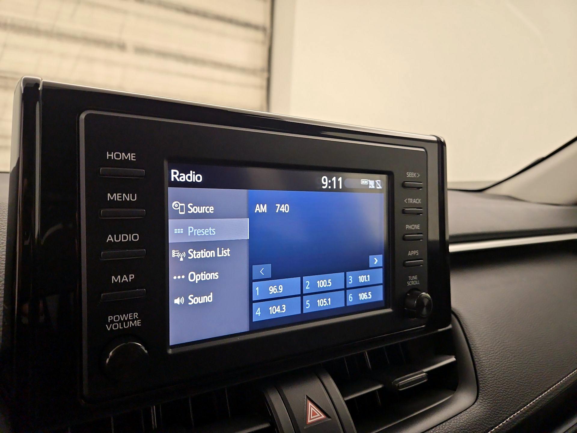 Thumbnail: 2019 Toyota RAV4 - 15