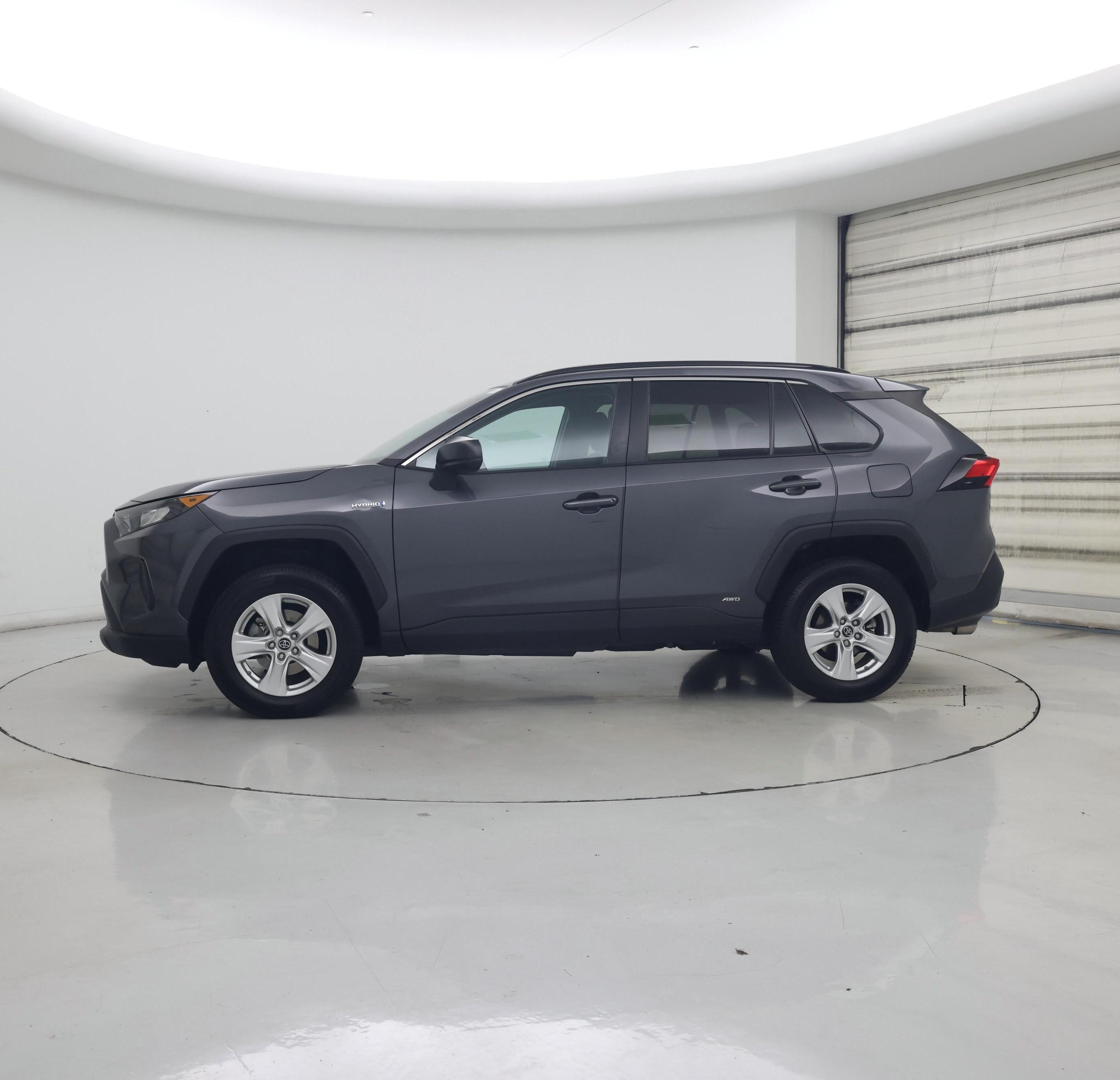Thumbnail: 2019 Toyota RAV4 - 3