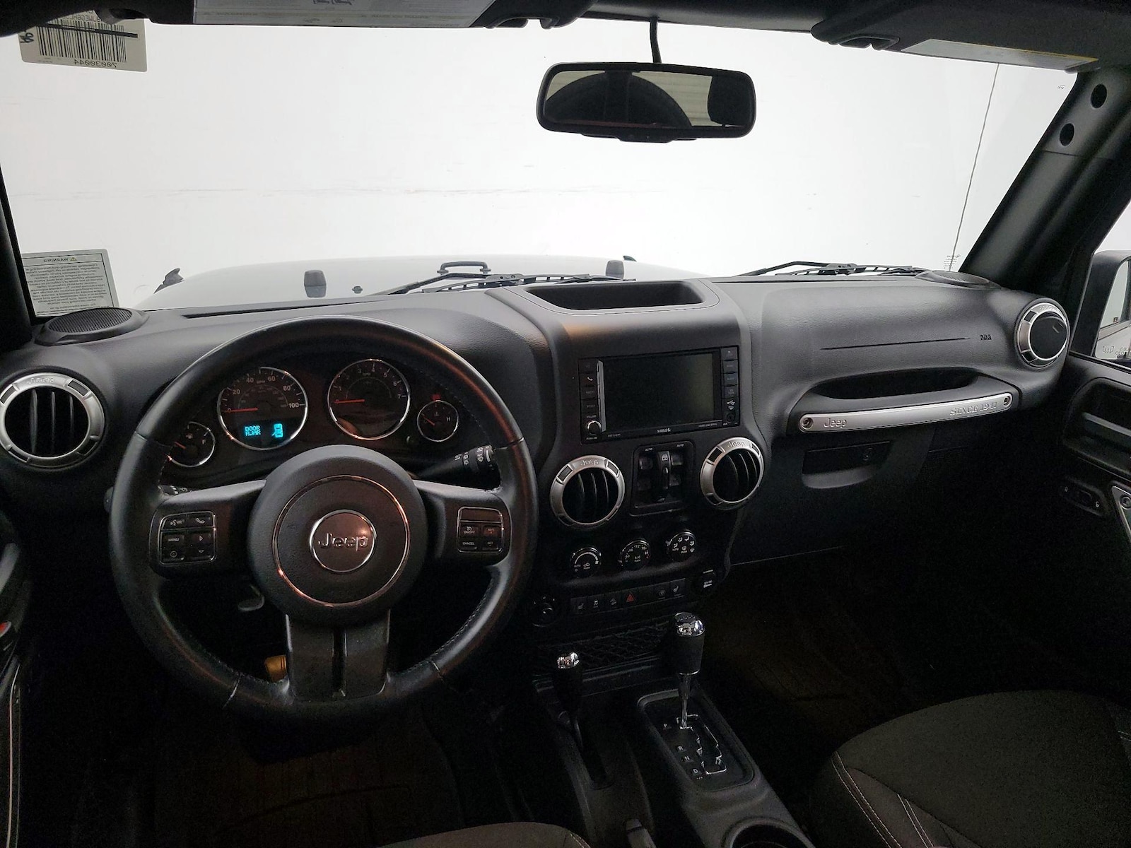 2017 Jeep Wrangler Unlimited Sahara - Photo 10