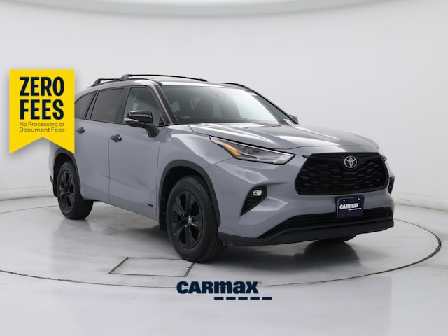 Gray 2025 Toyota Highlander Hybrid XLE Nightshade AWD SUV / Crossover All-Wheel Drive Automatic