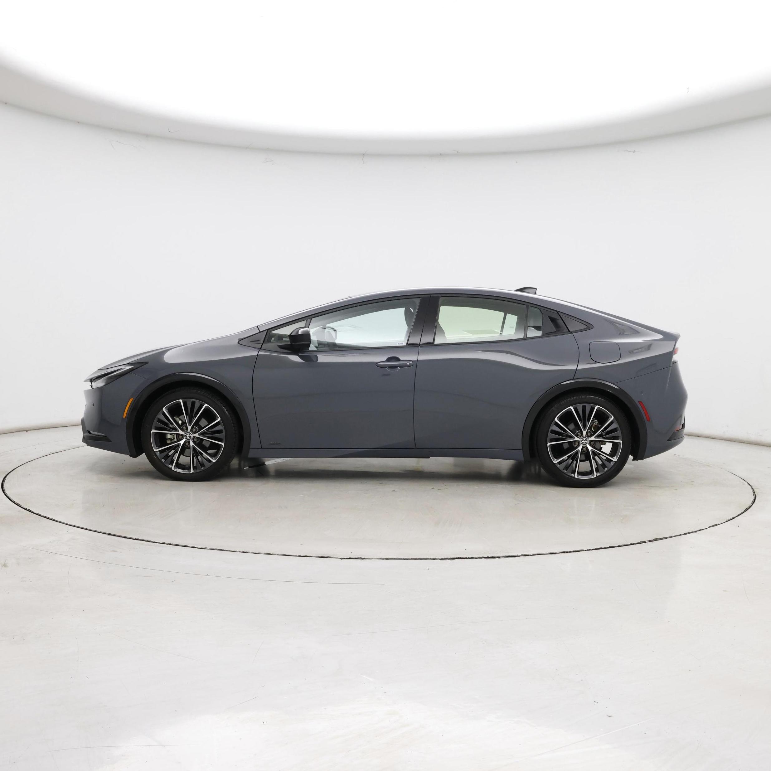Thumbnail: 2024 Toyota Prius - 3