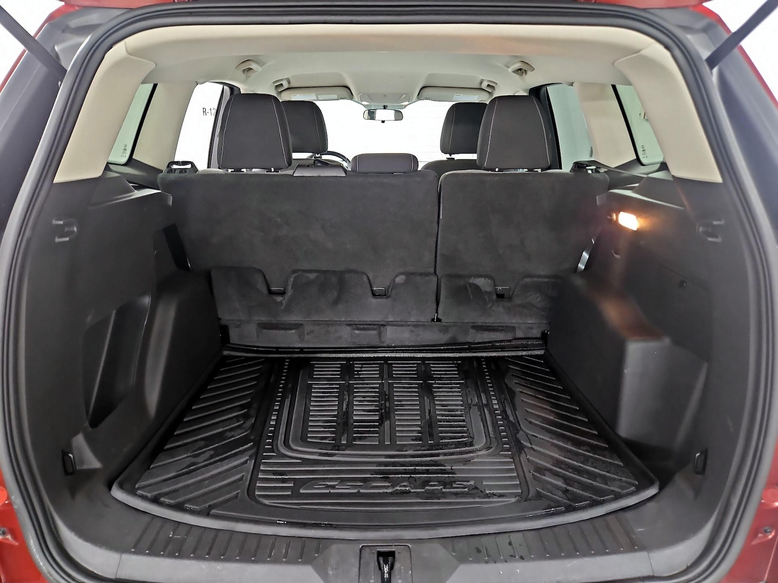 2015 Ford Escape SE - Photo 21