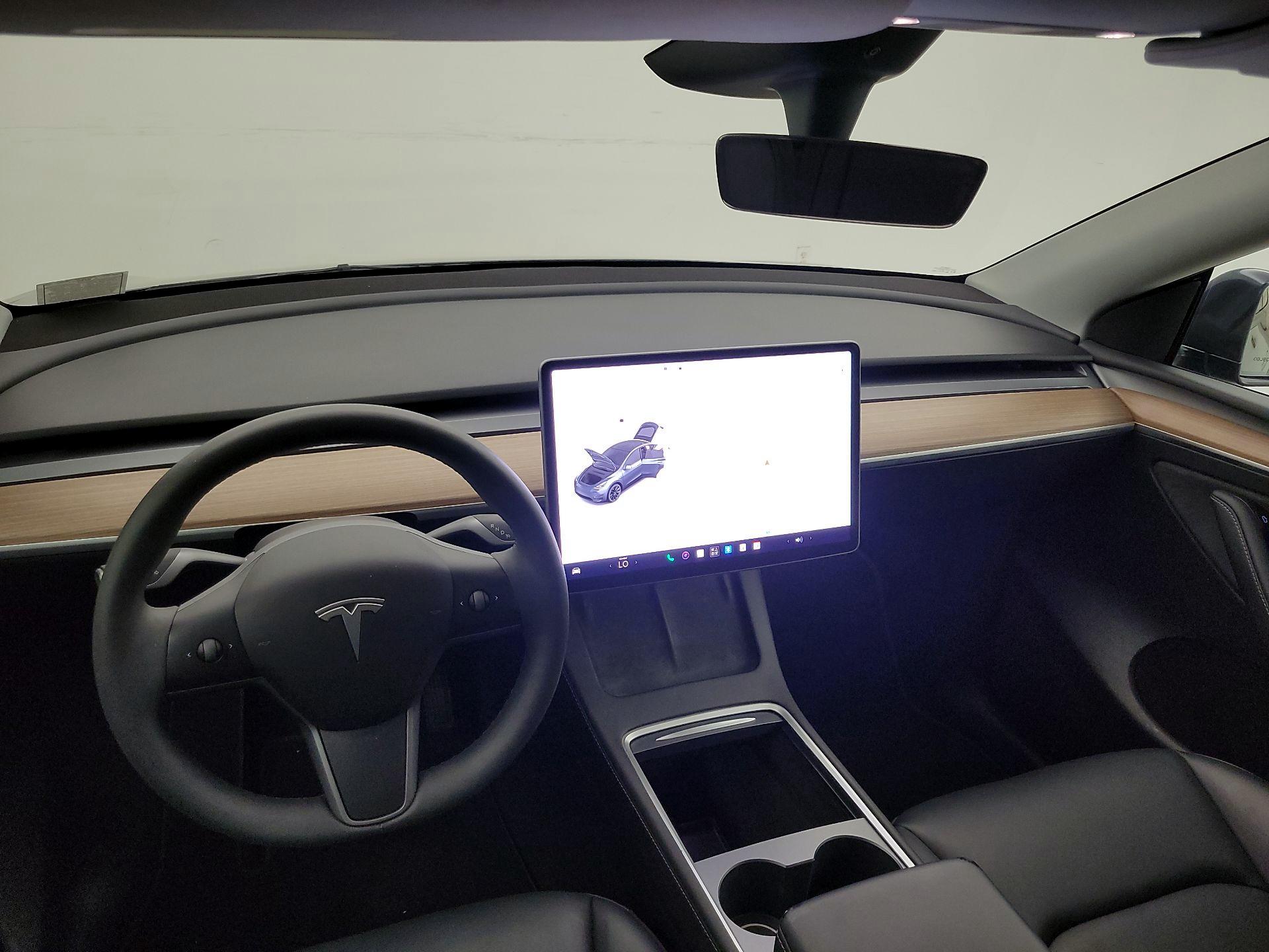 Thumbnail: 2023 Tesla Model Y - 9