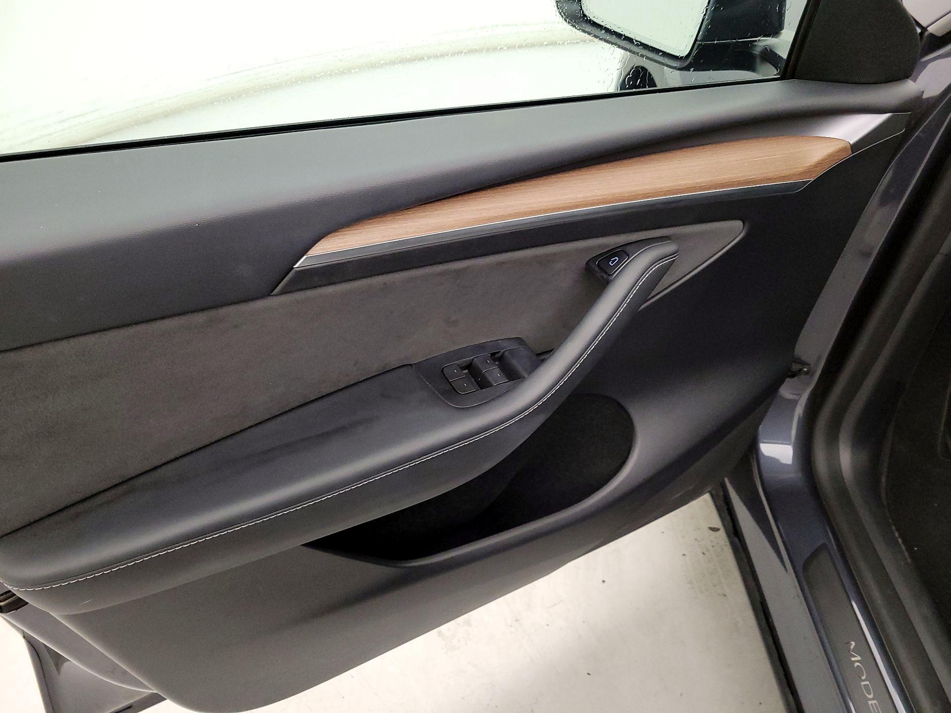 Thumbnail: 2023 Tesla Model Y - 12