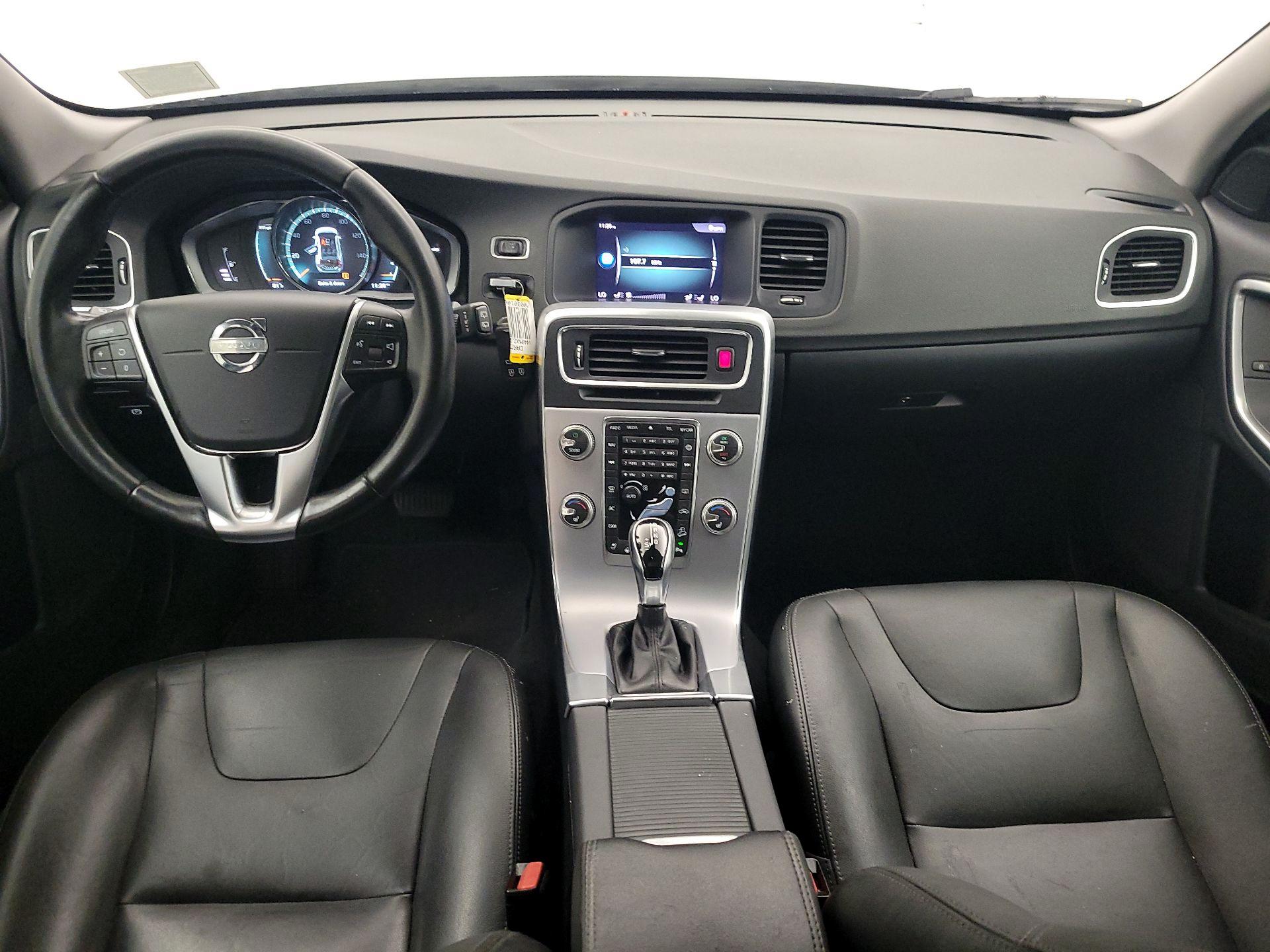 Thumbnail: 2018 Volvo S60 - 9
