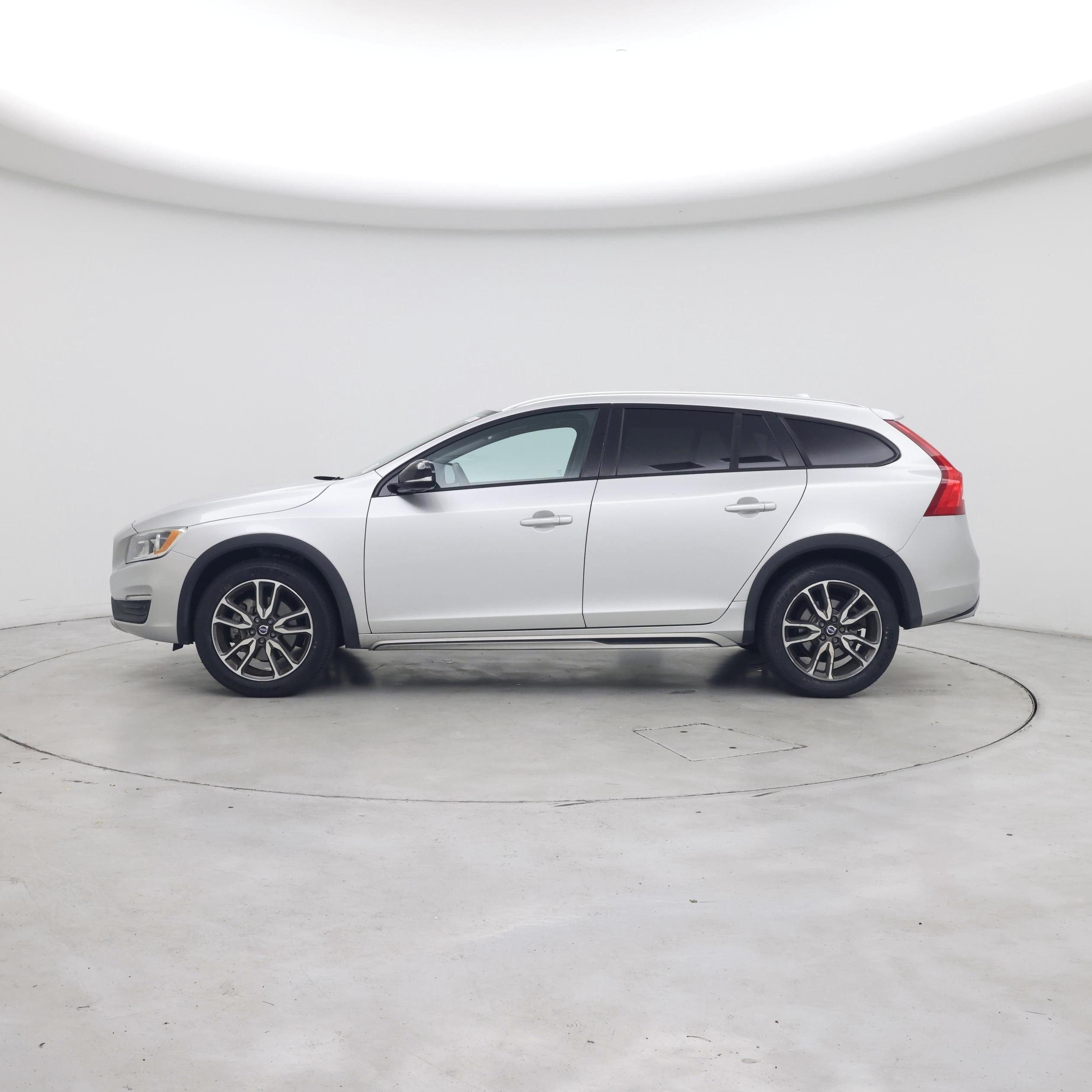 Thumbnail: 2018 Volvo S60 - 3