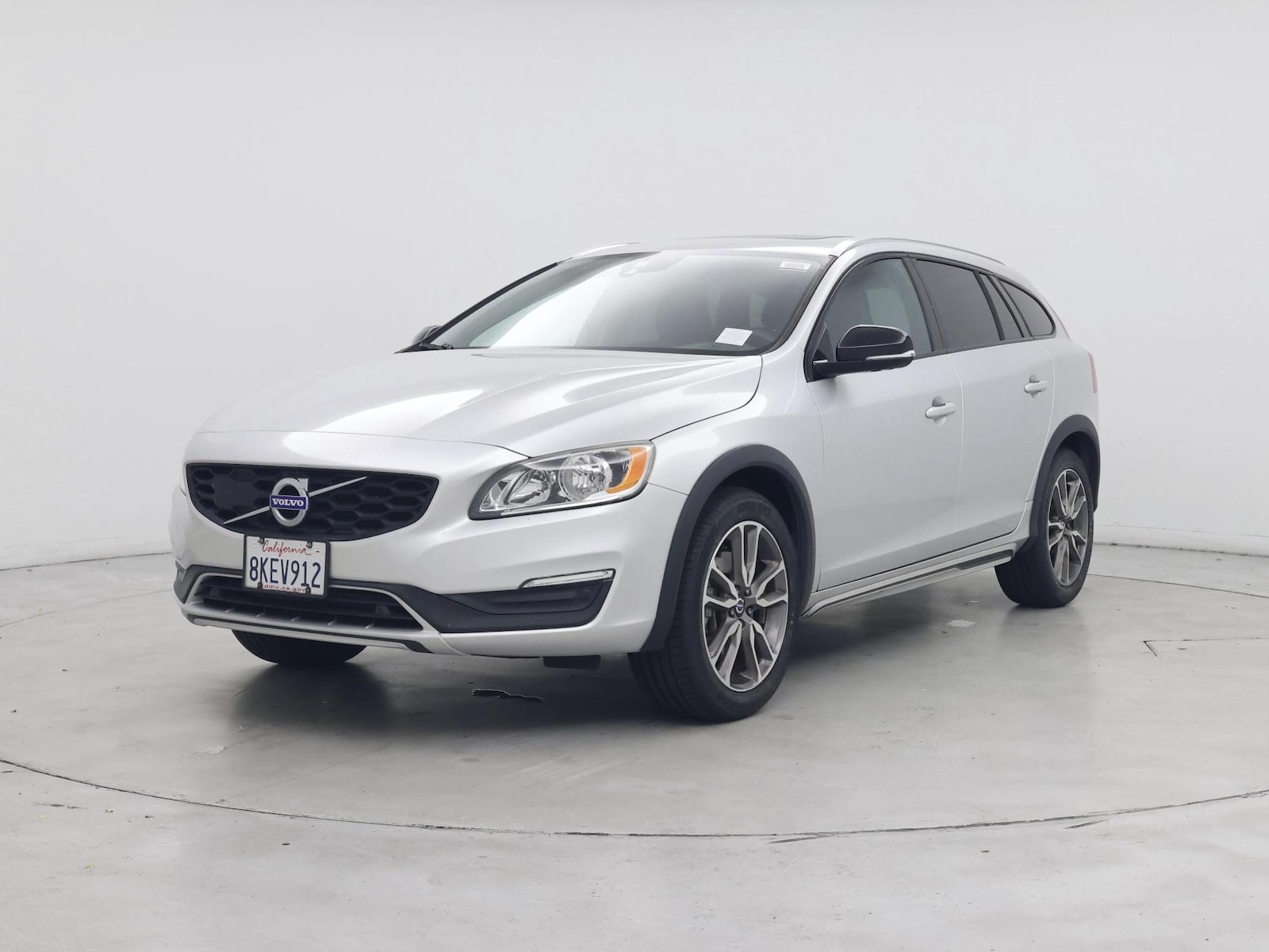 2018 Volvo V60 Base - Photo 5