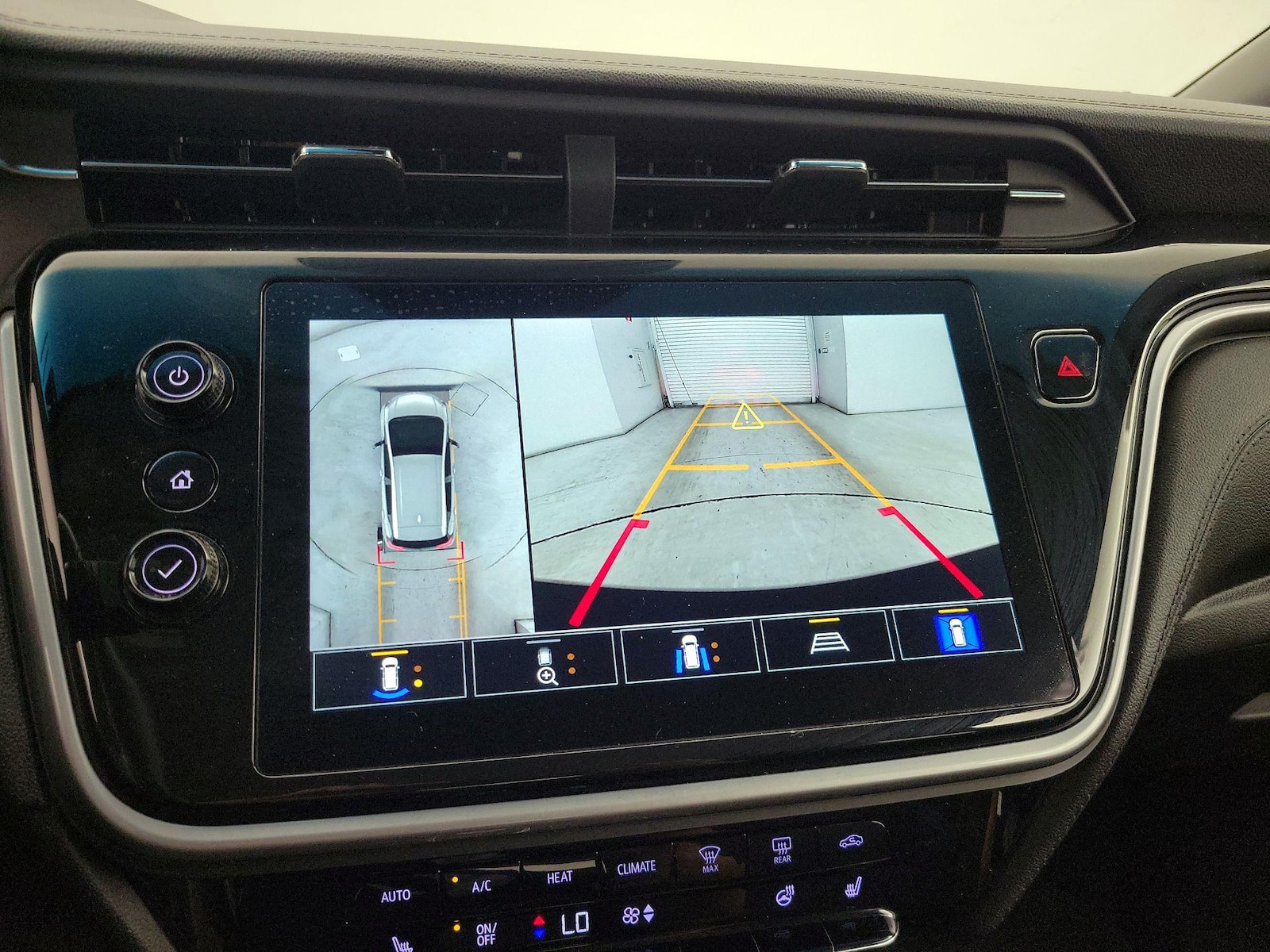 2023 Chevrolet Bolt EV 2LT - Photo 16