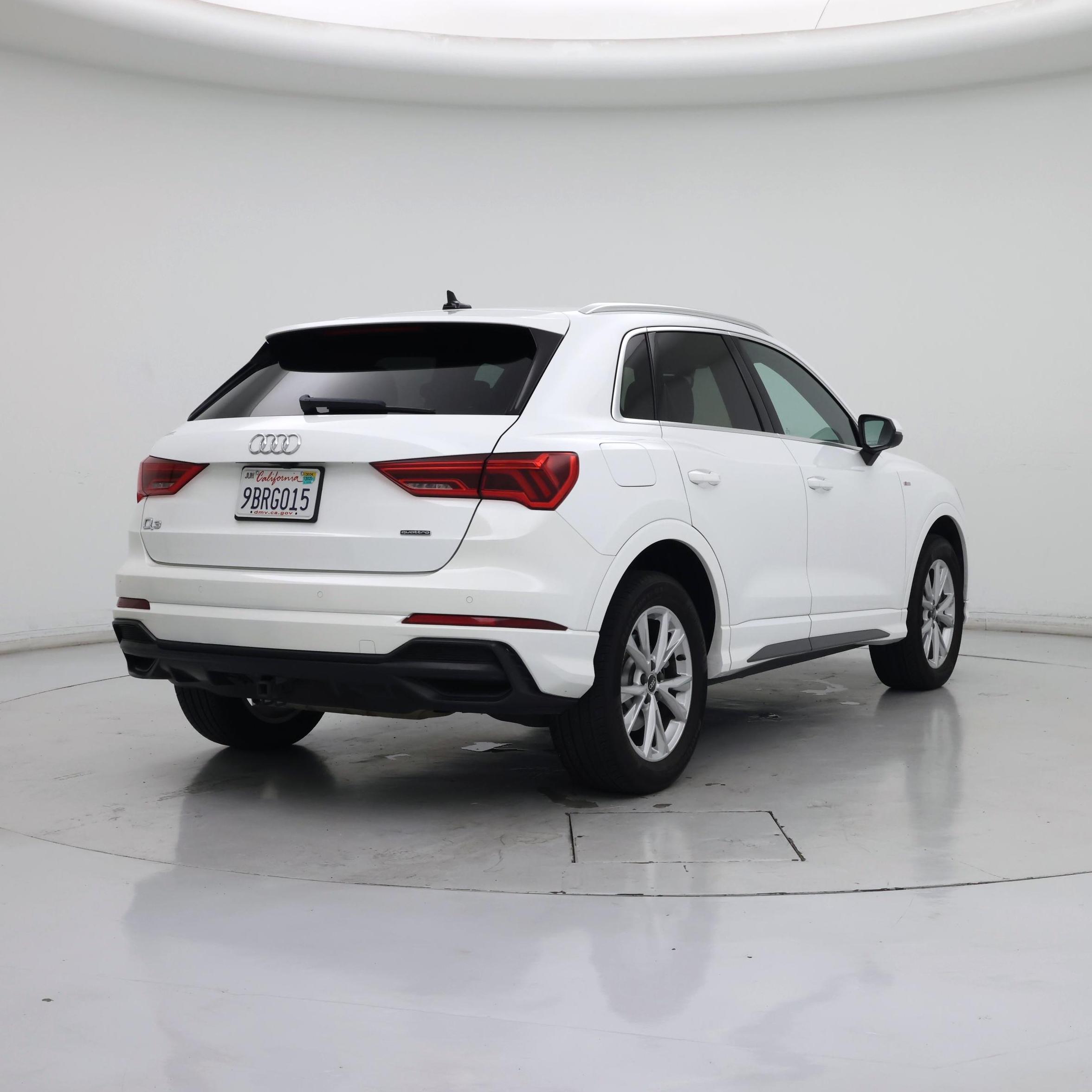 Thumbnail: 2022 Audi Q3 - 8