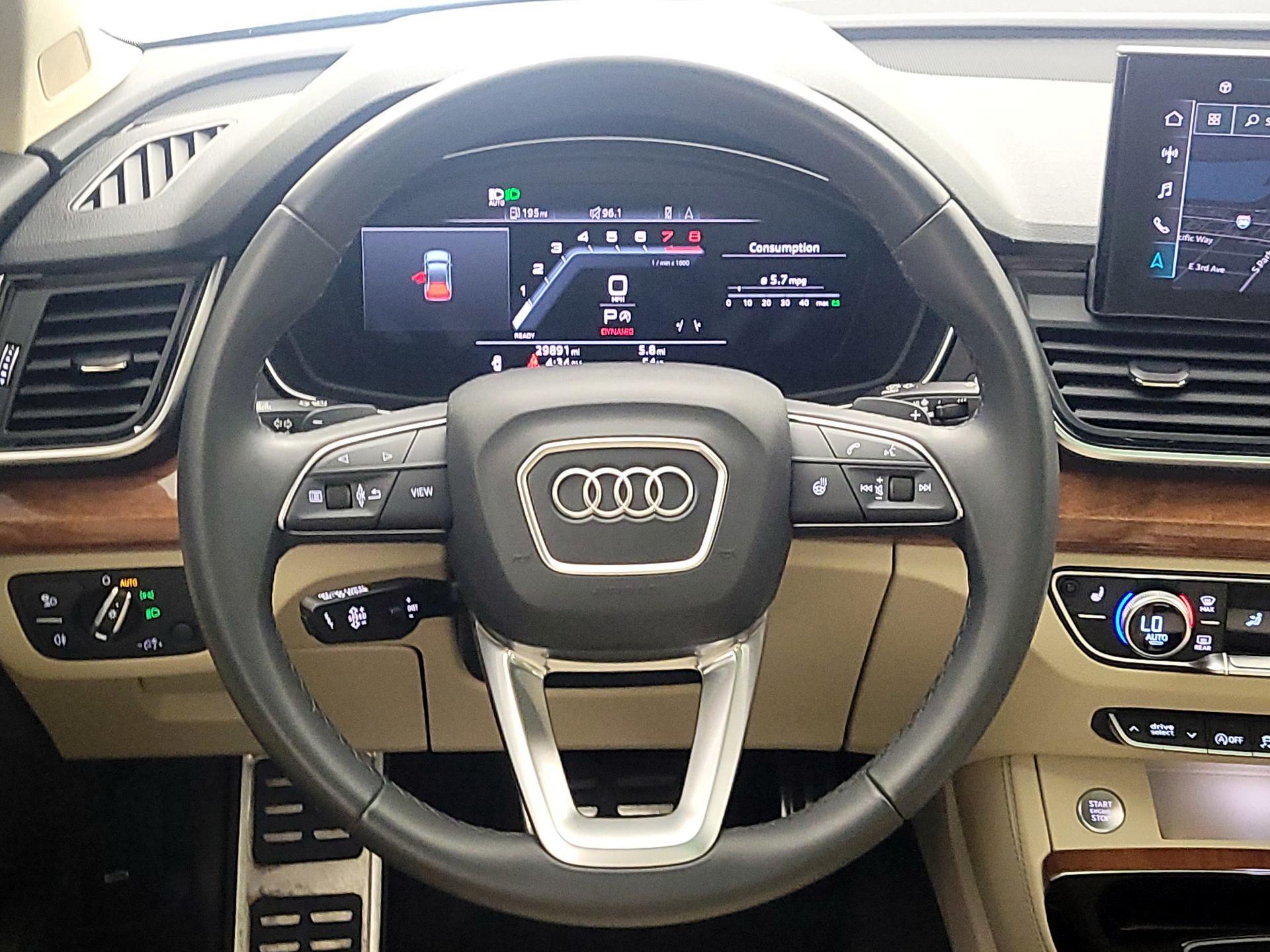 Thumbnail: 2023 Audi Q5 - 10