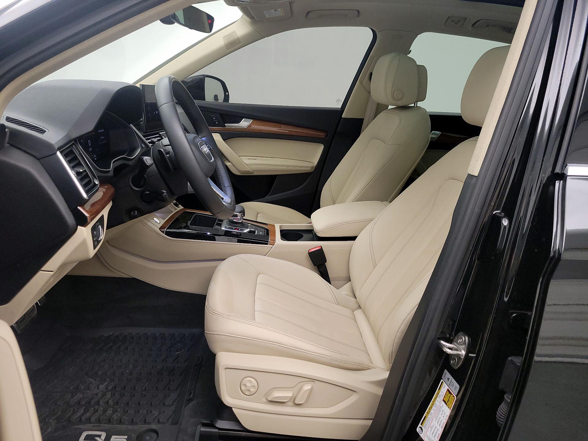 Thumbnail: 2023 Audi Q5 - 11